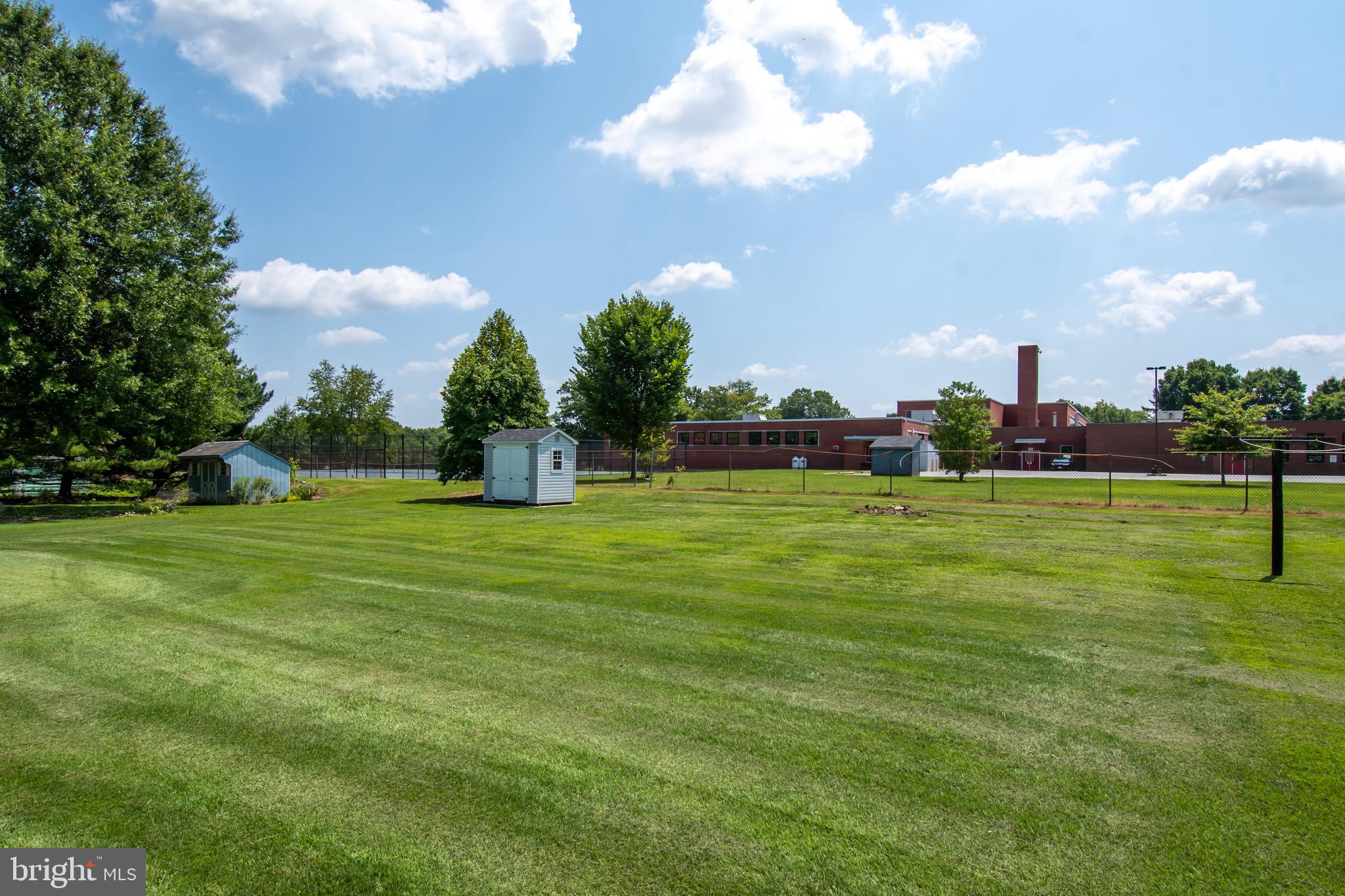 COLLEGE HEIGHTS - Residential