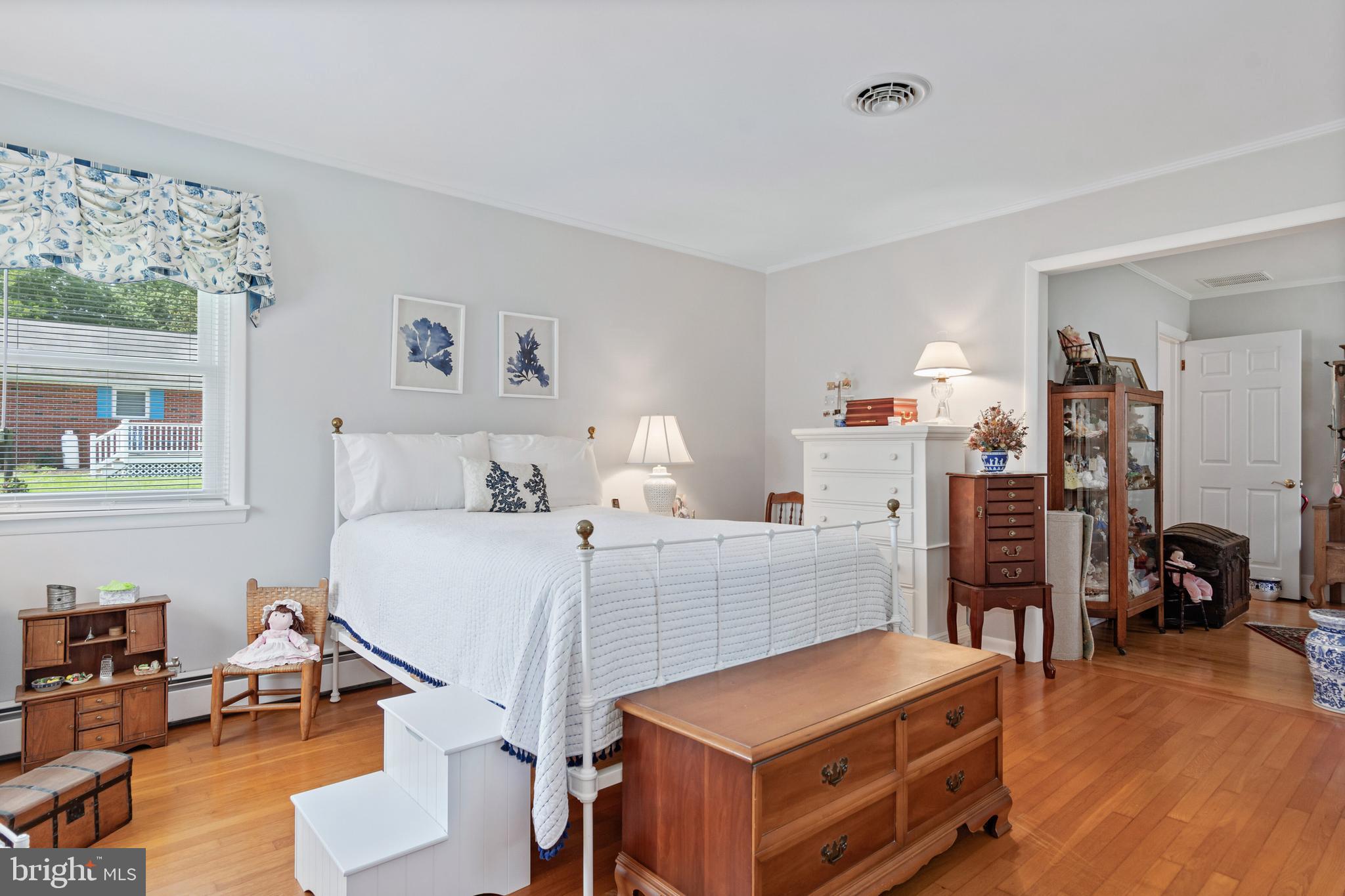 COLLEGE HEIGHTS - Residential