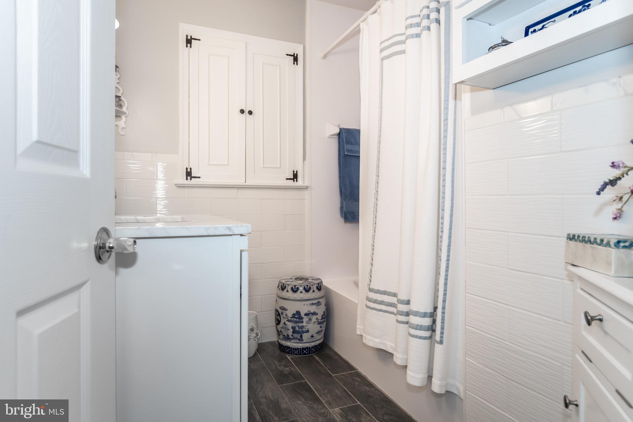 COLLEGE HEIGHTS - Residential