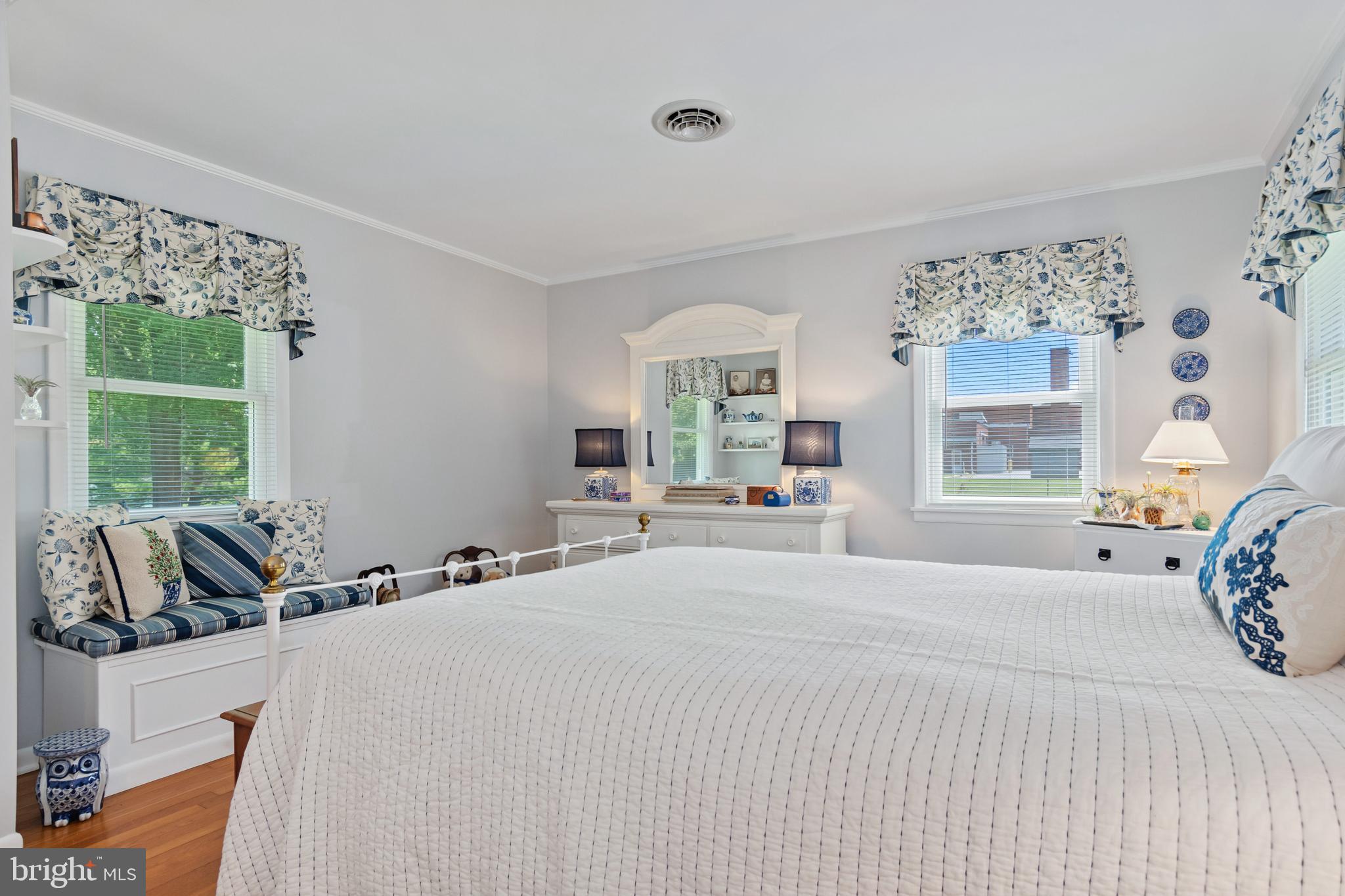 COLLEGE HEIGHTS - Residential