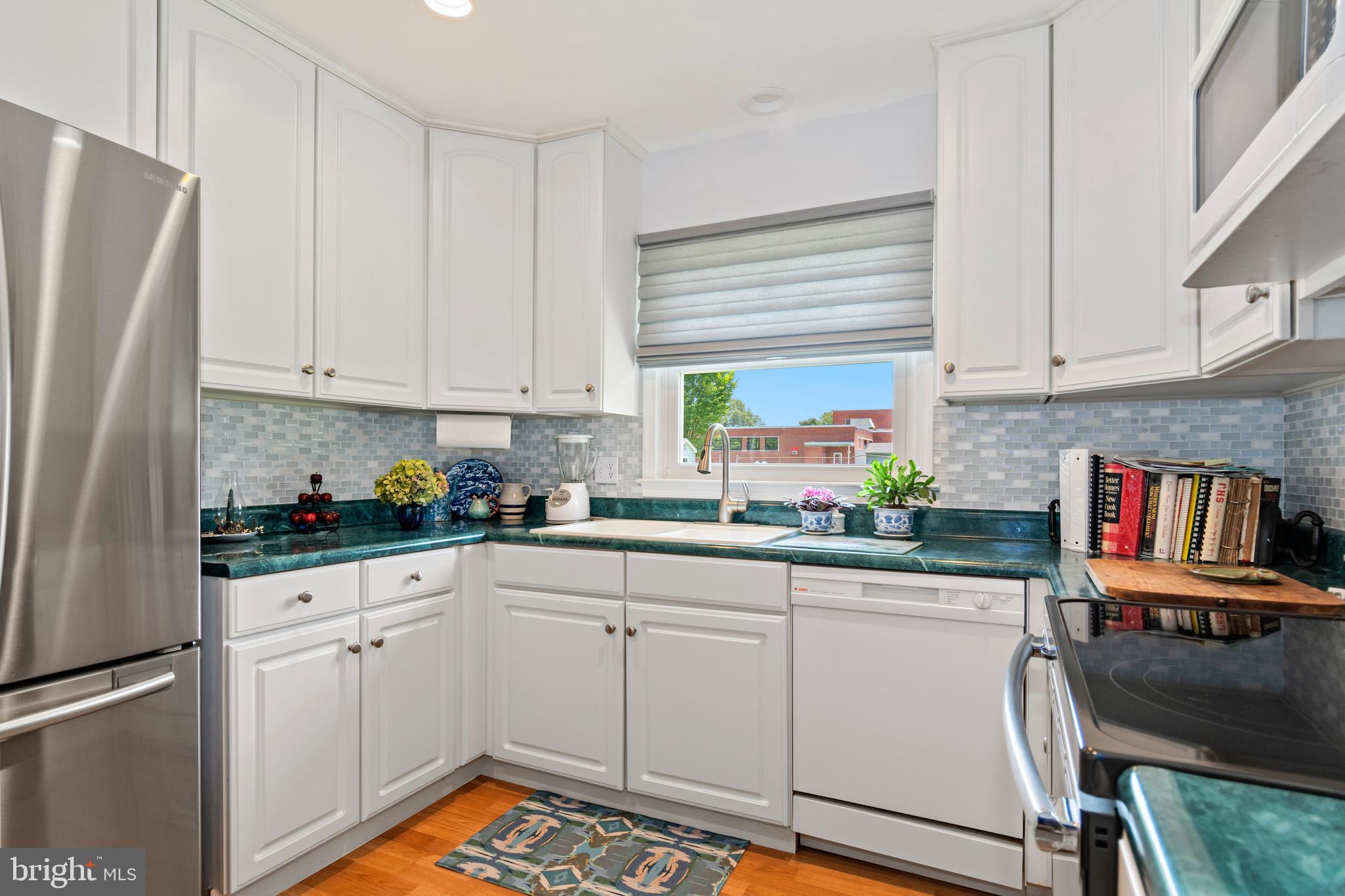 COLLEGE HEIGHTS - Residential