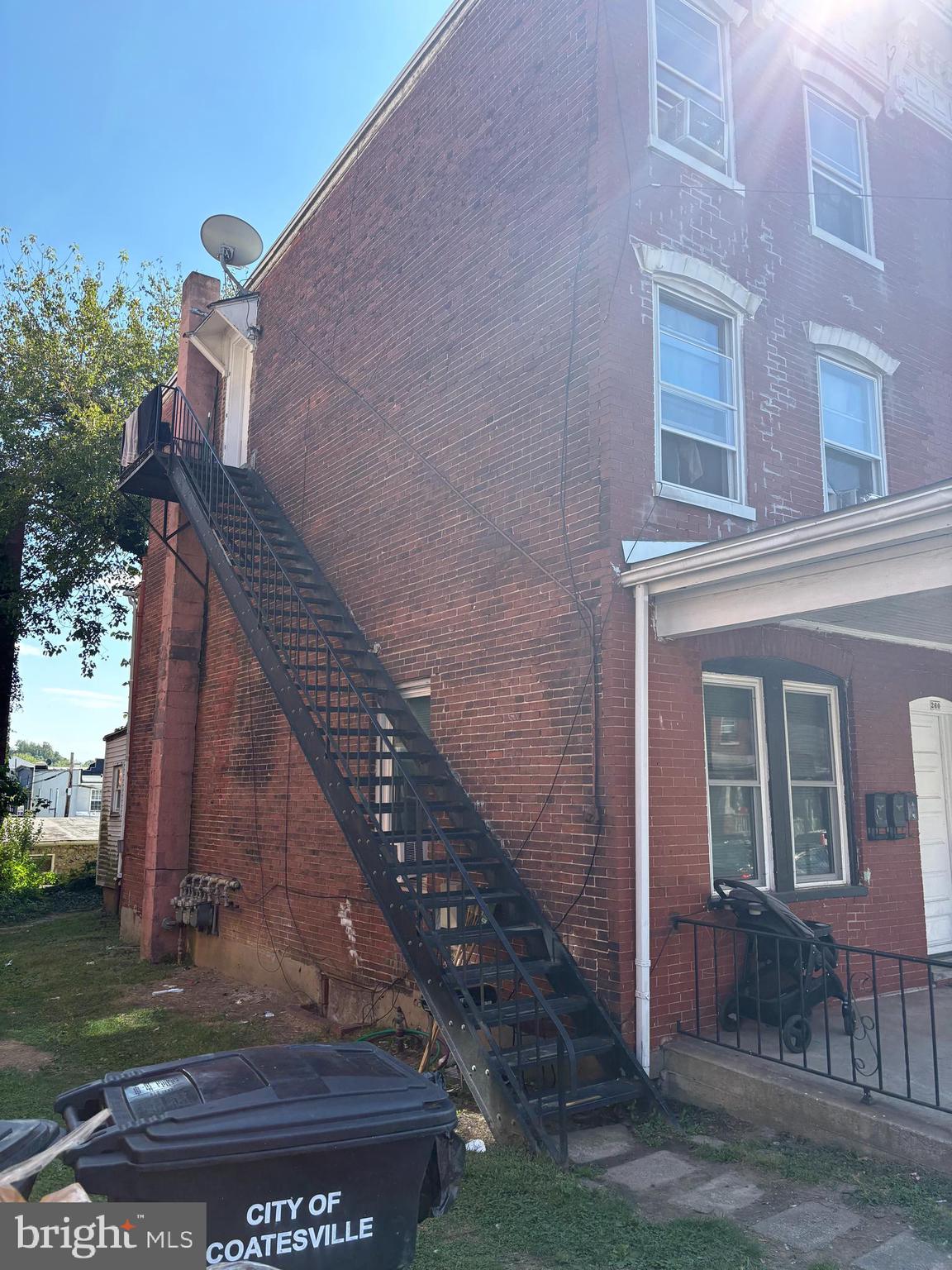 260 E CHESTNUT STREET