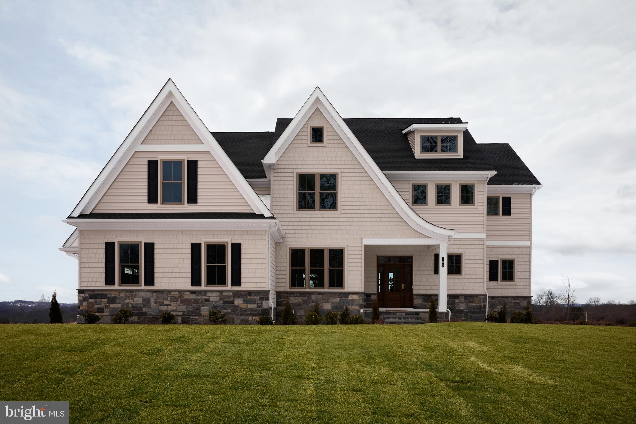 ESTATES AT STONECLIFF - Residential