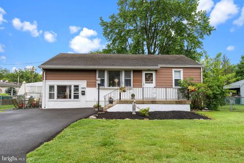 180 LYNCH DRIVE SOUTHAMPTON PA 18966