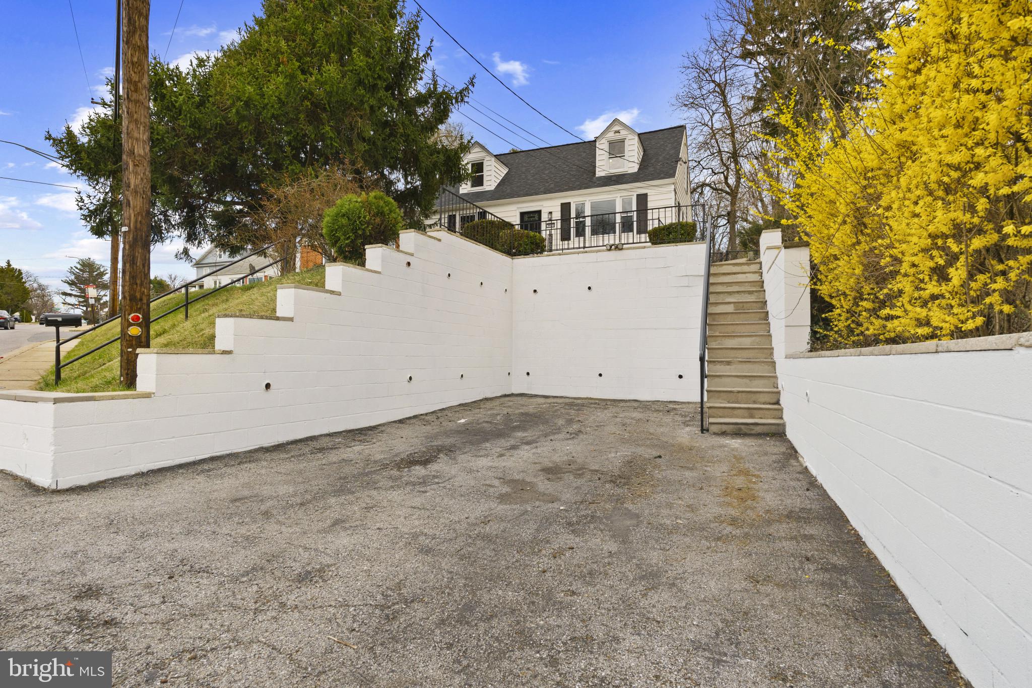 WINDSOR TERRACE - Residential