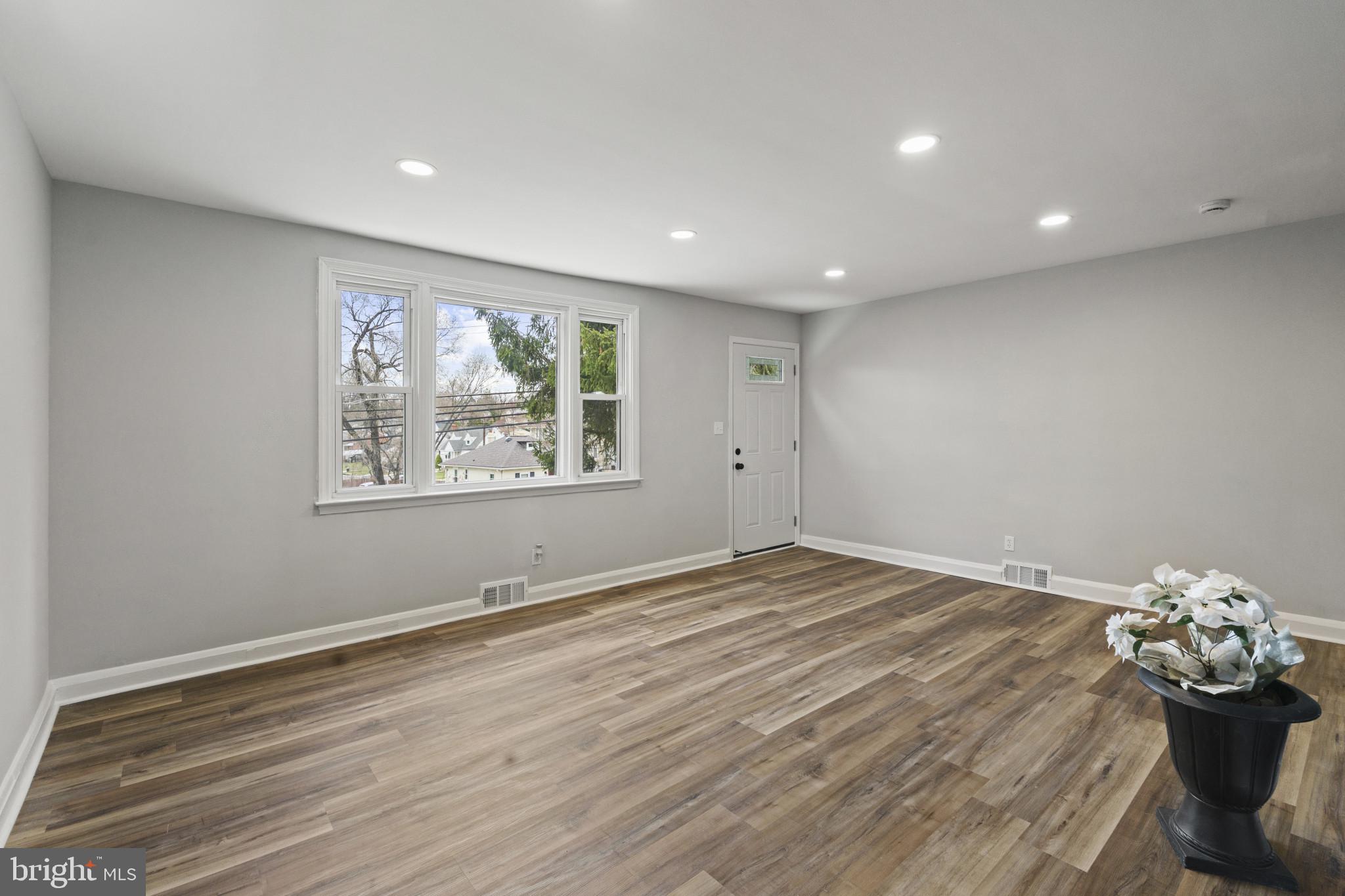 WINDSOR TERRACE - Residential