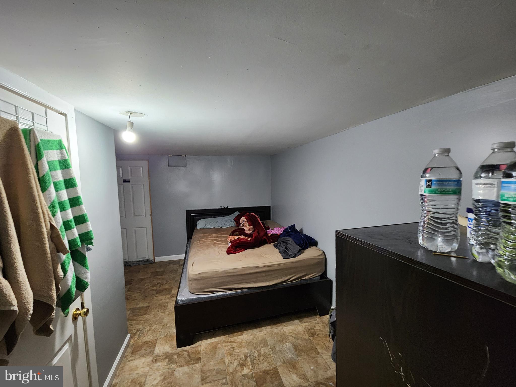 ELLWOOD PARK - Residential