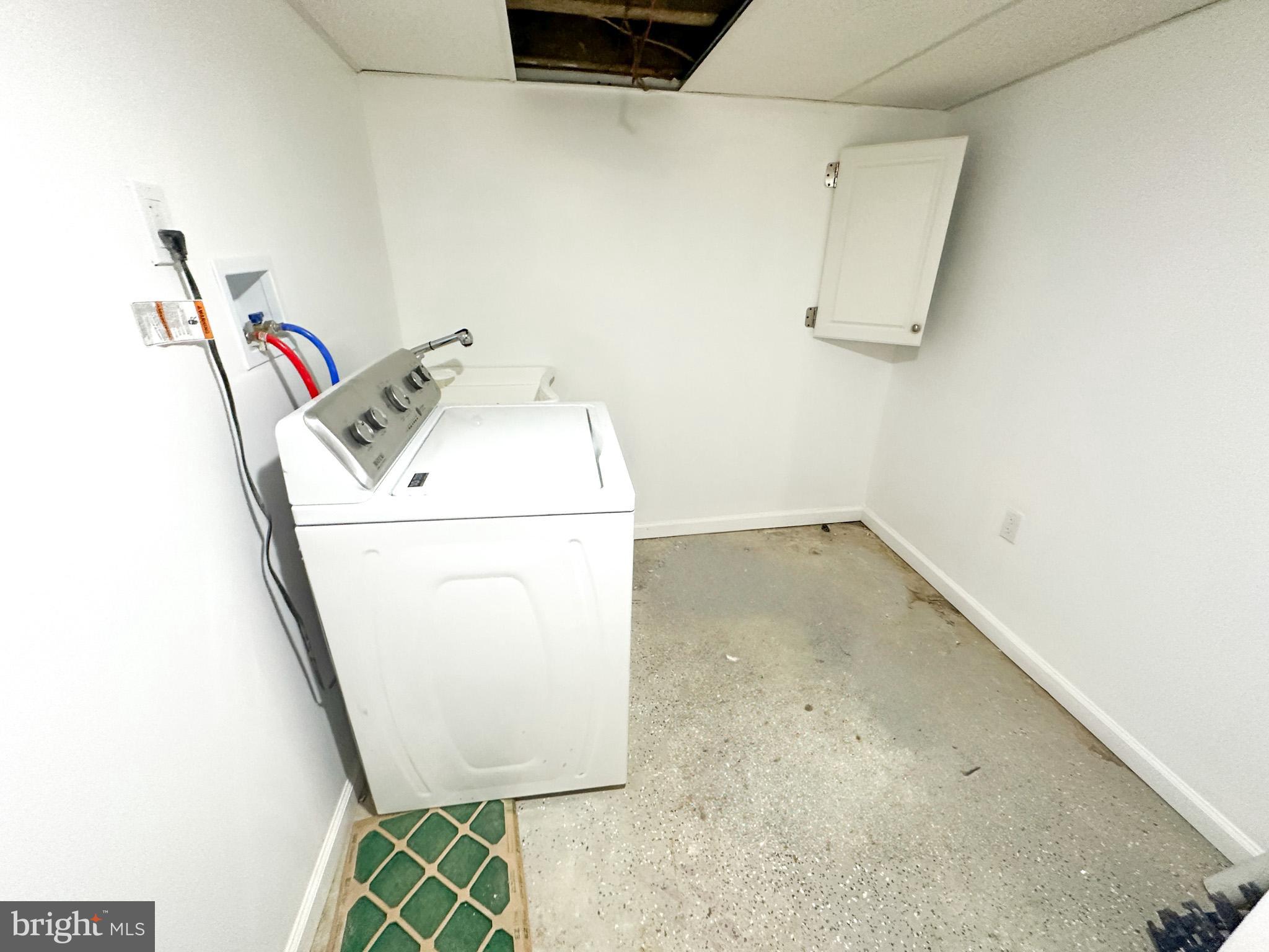 STRAWBERRY MANSION - Residential Lease