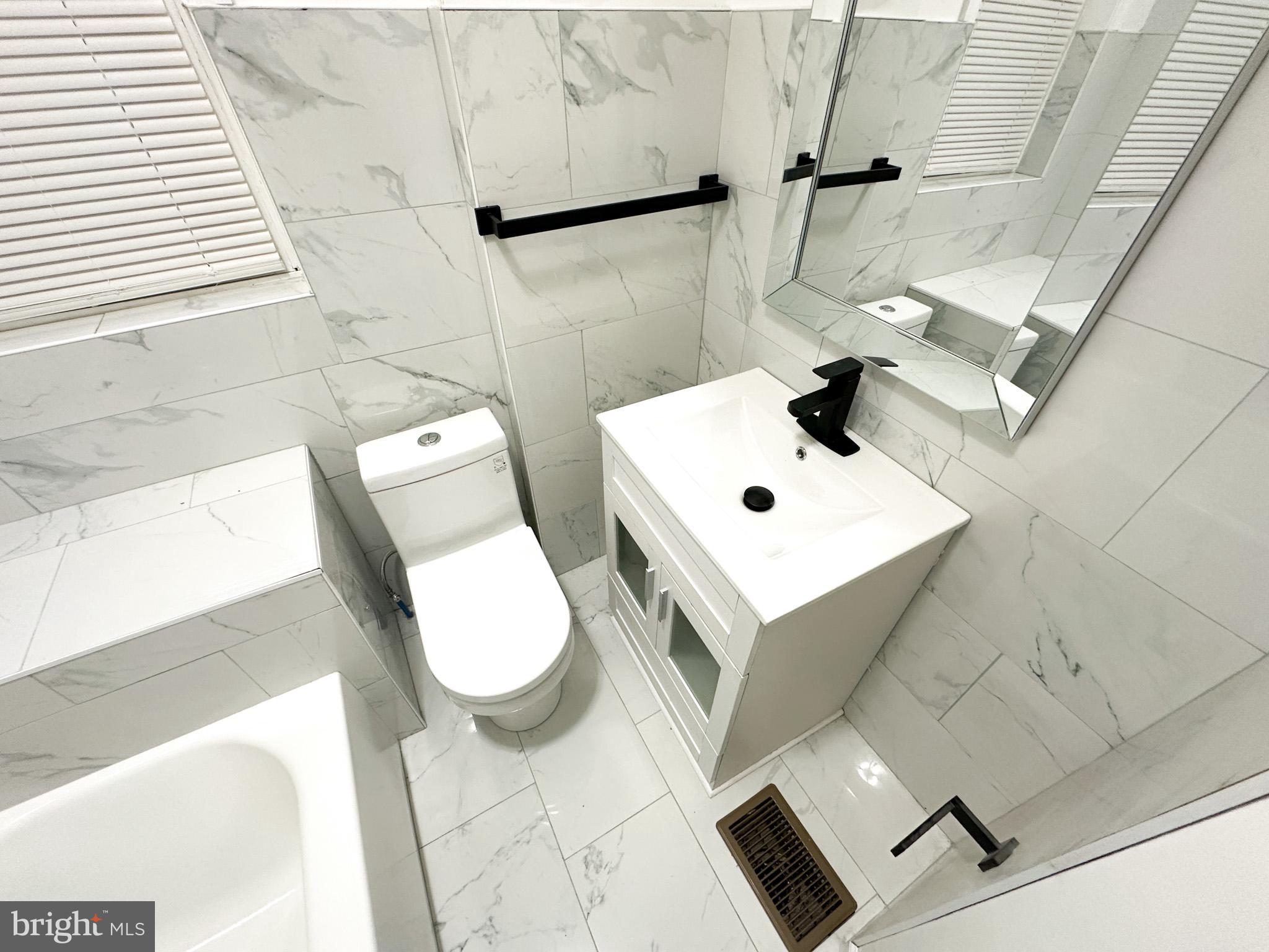 STRAWBERRY MANSION - Residential Lease