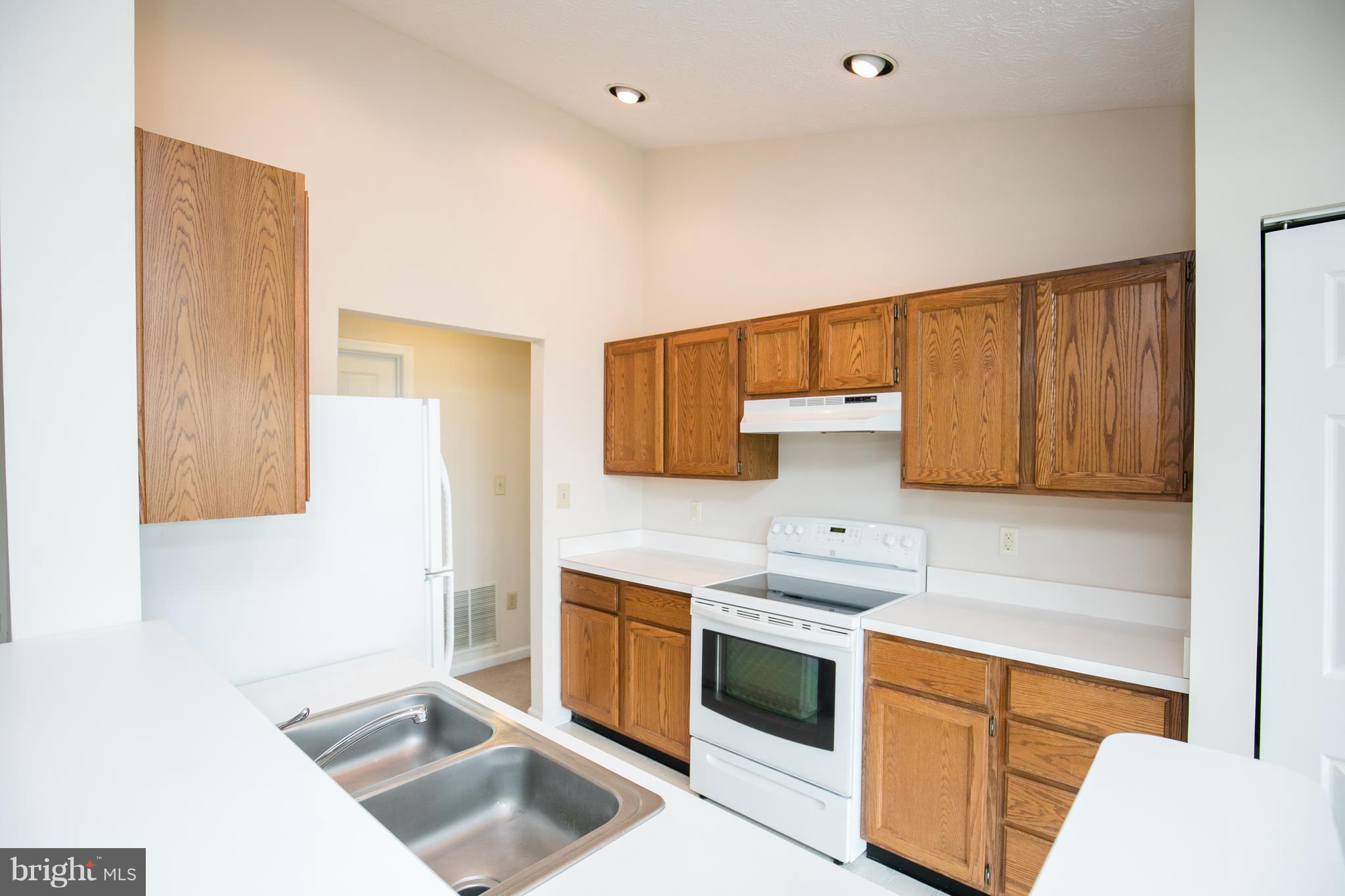 CHESTNUT GABLE - Residential