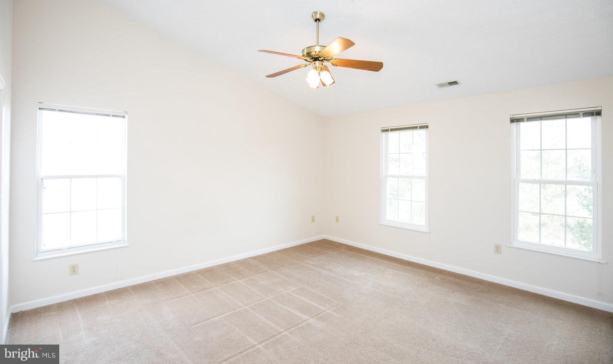 CHESTNUT GABLE - Residential