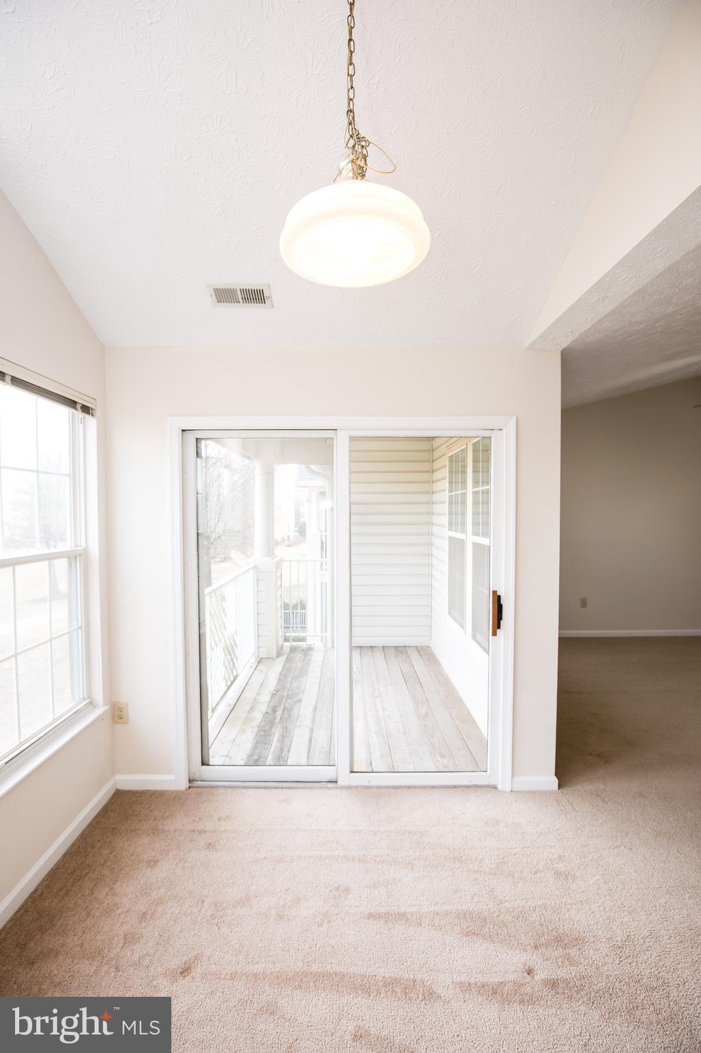 CHESTNUT GABLE - Residential