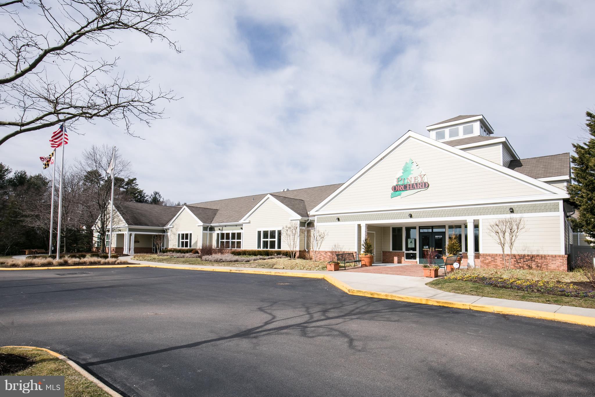 CHESTNUT GABLE - Residential