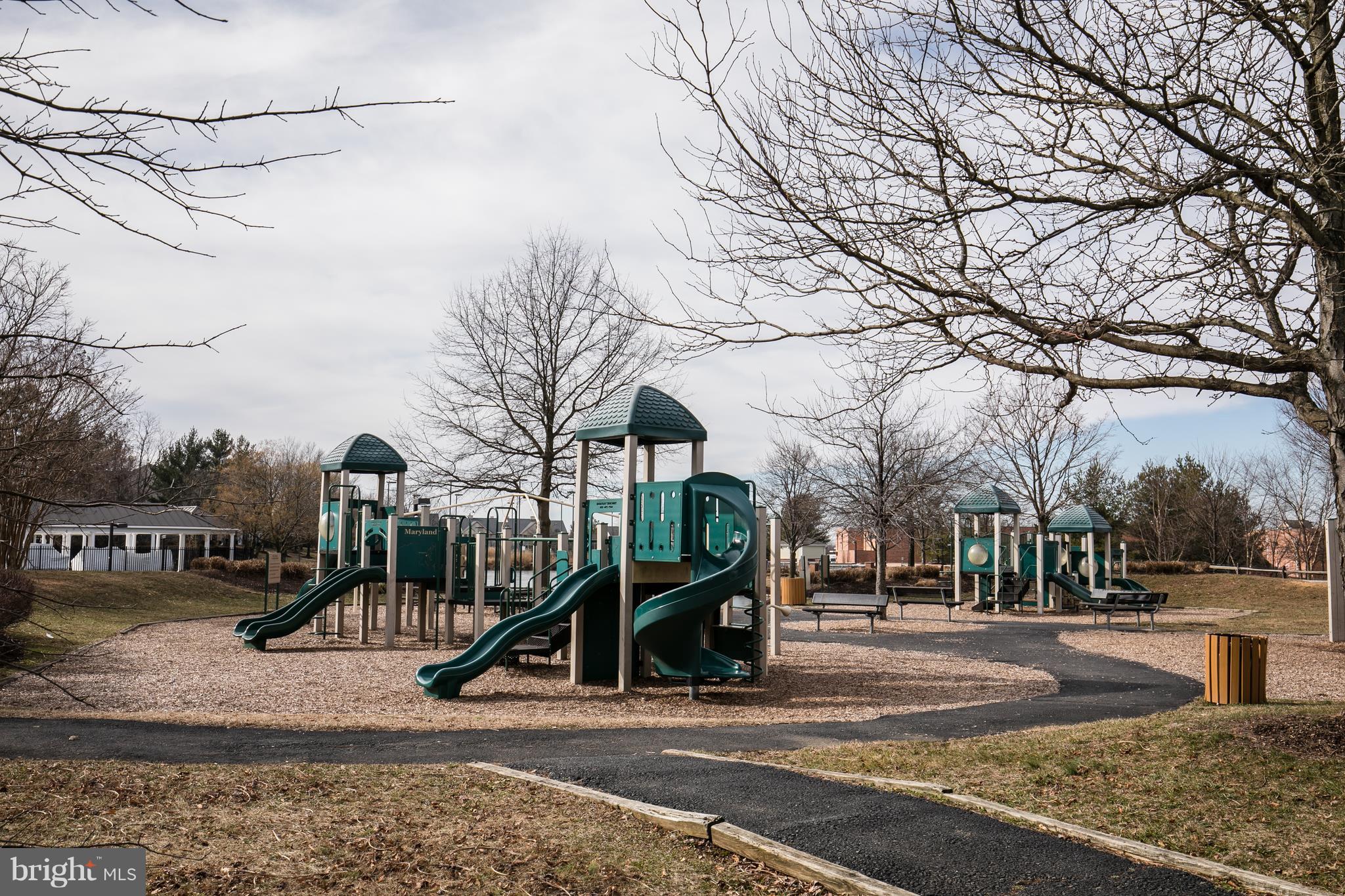 CHESTNUT GABLE - Residential