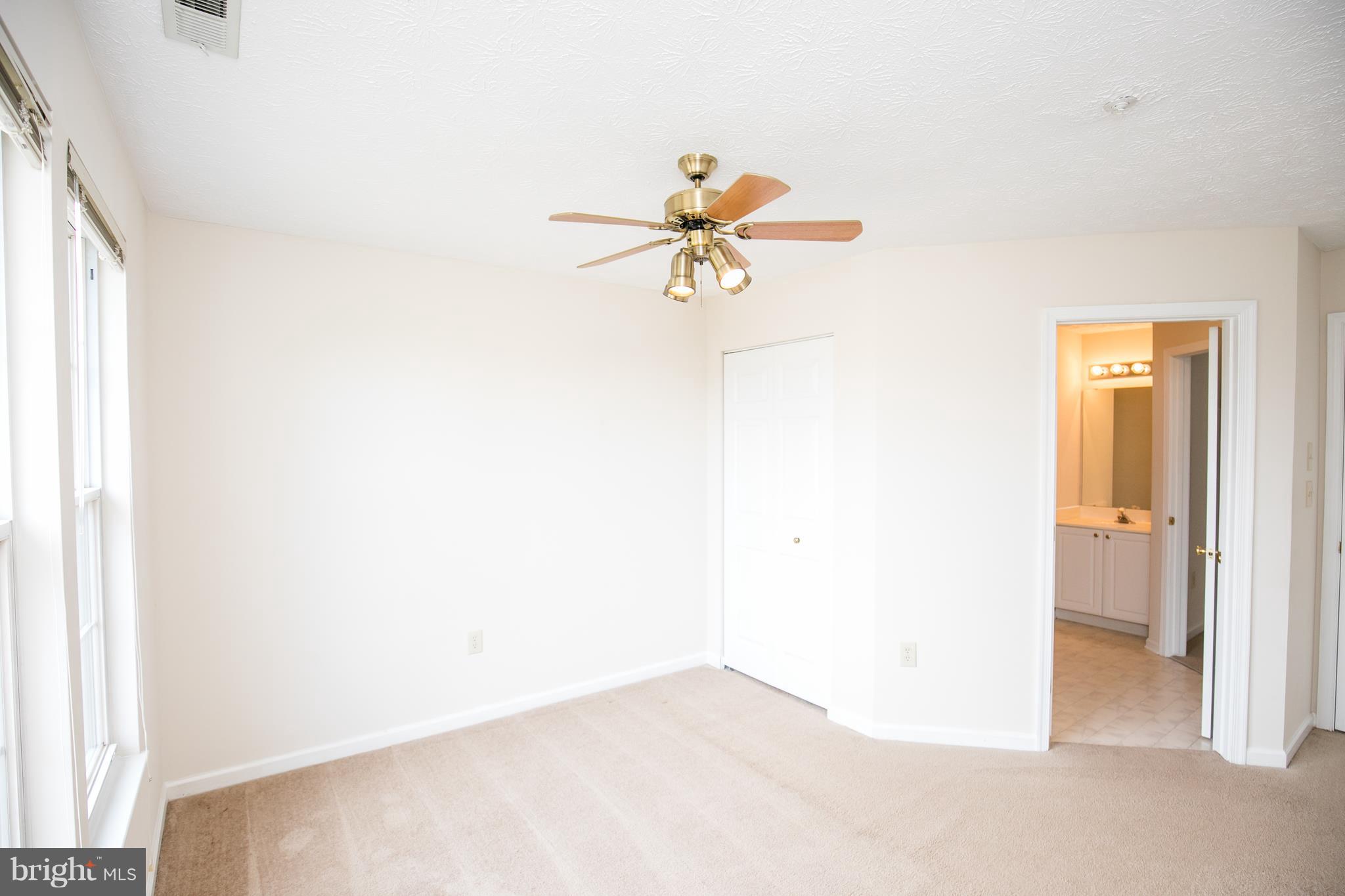 CHESTNUT GABLE - Residential