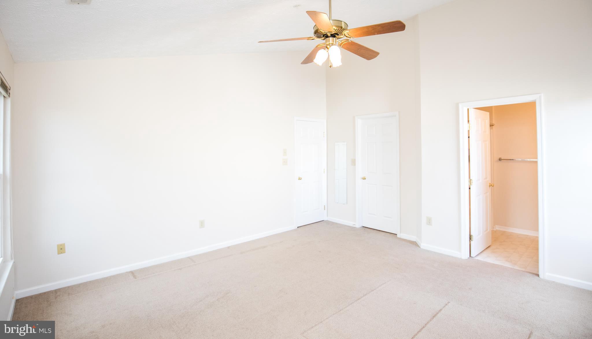 CHESTNUT GABLE - Residential