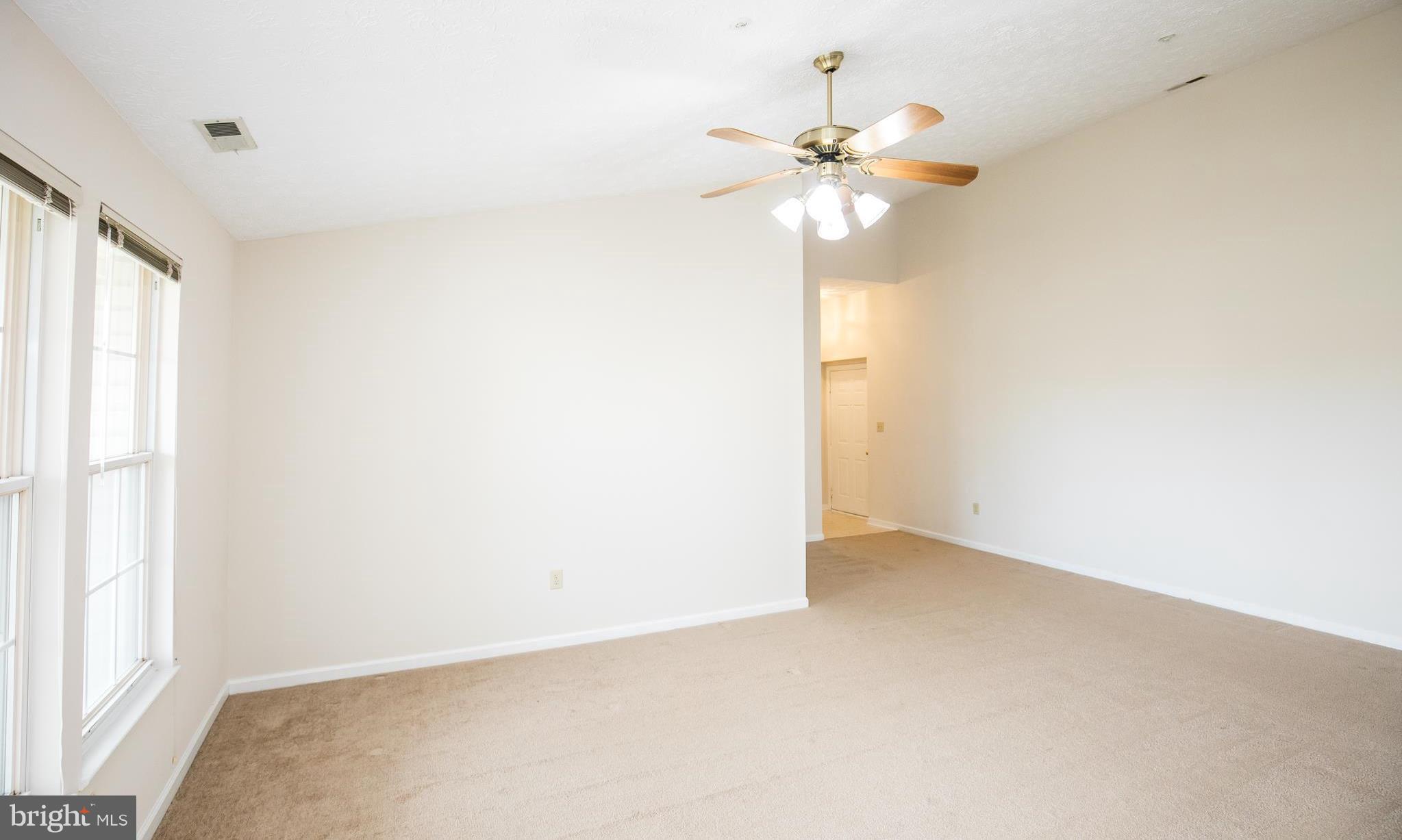 CHESTNUT GABLE - Residential