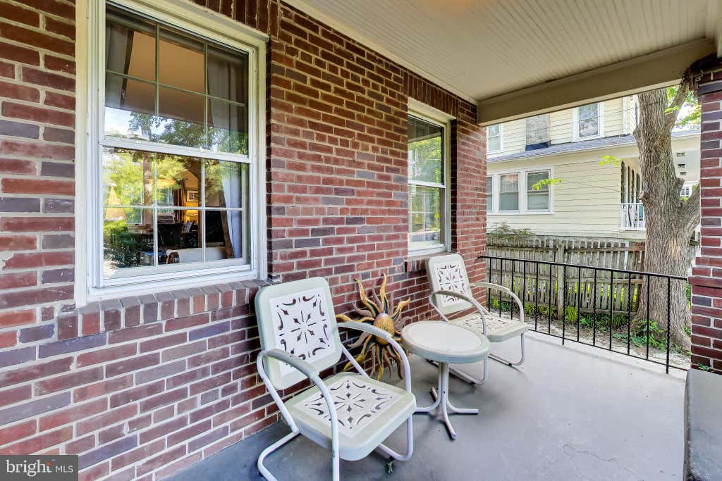 Photo of 6148 Utah Avenue NW, WASHINGTON, DC 20015 (MLS # DCDC2266556)