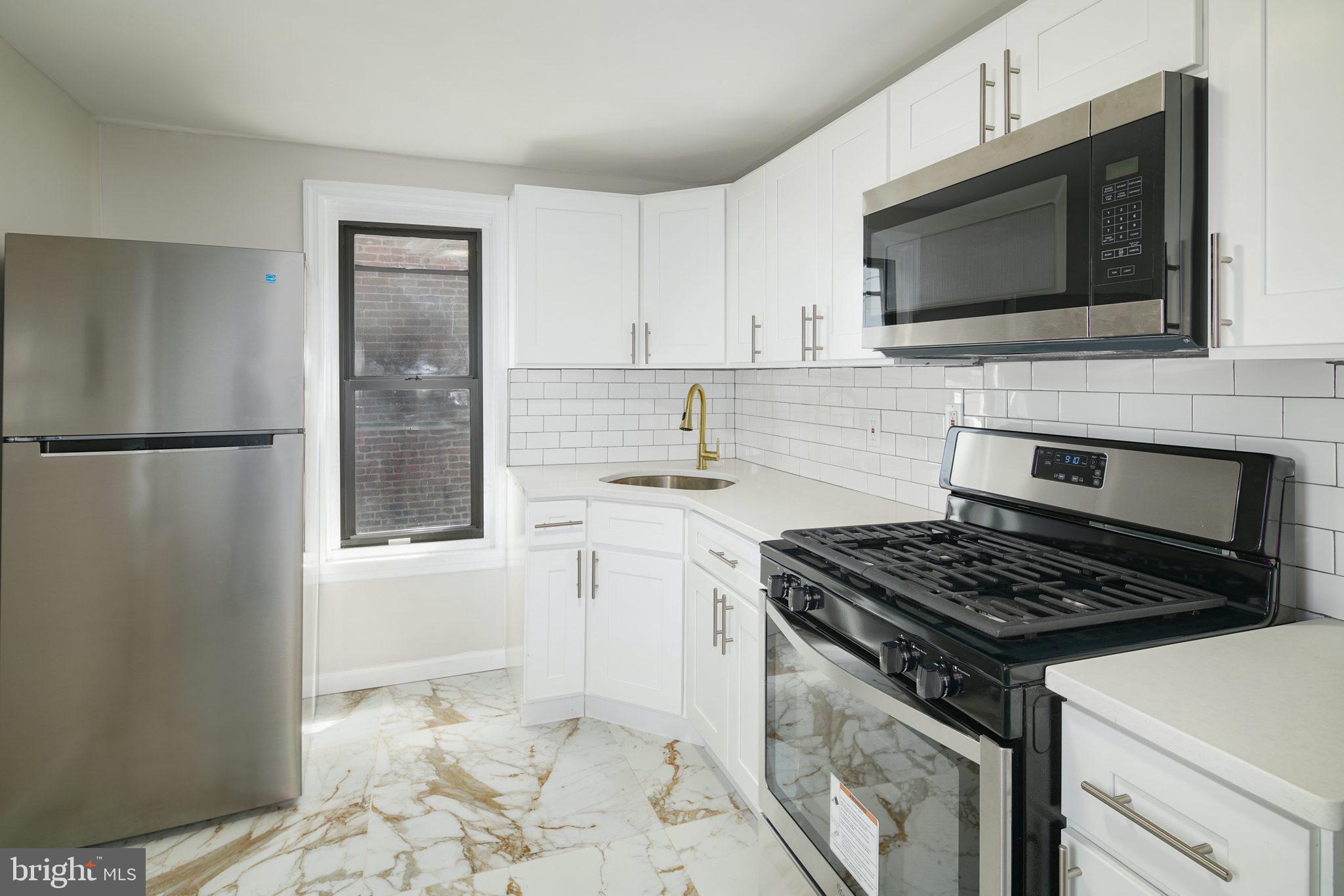 POINT BREEZE - Residential Lease