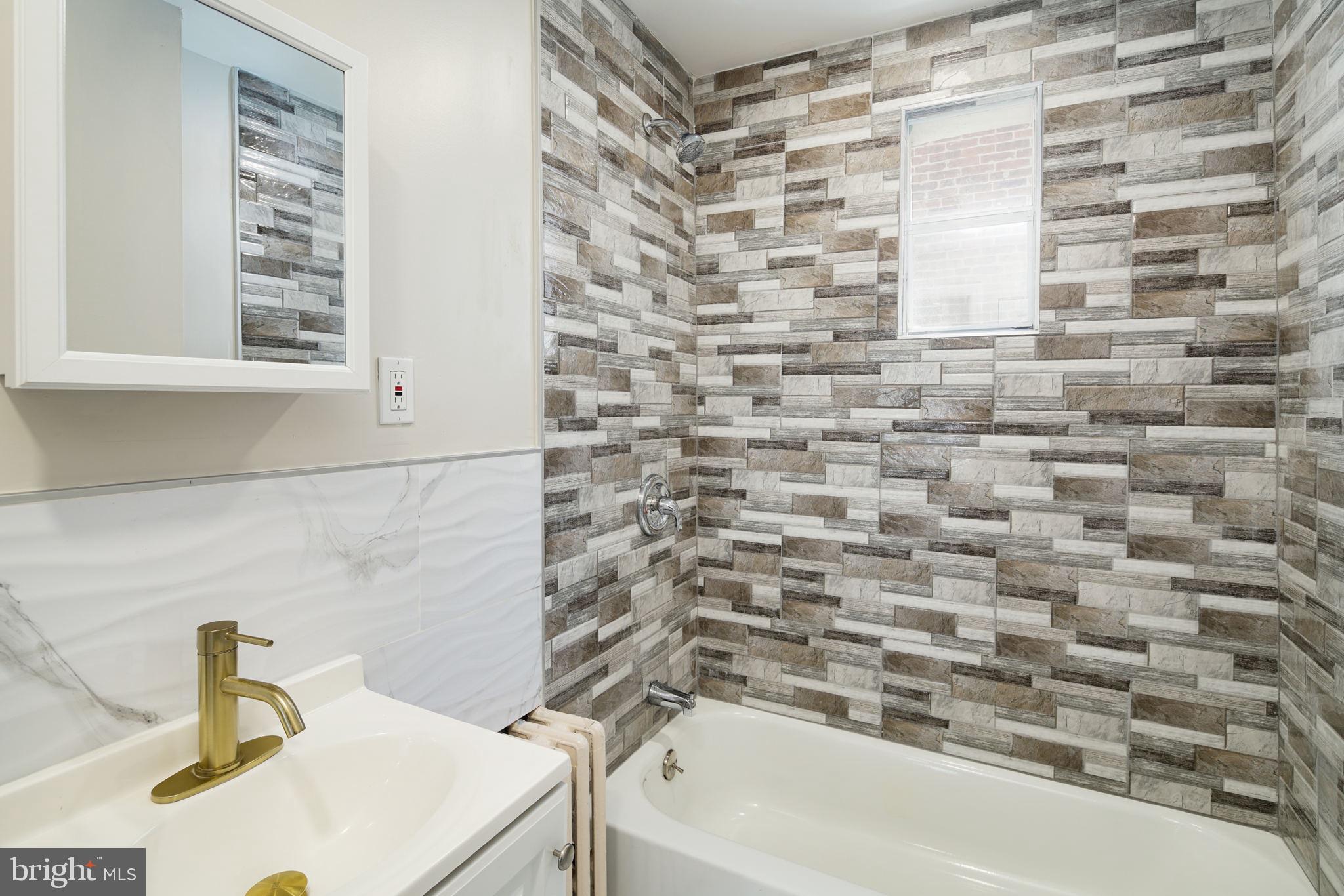 POINT BREEZE - Residential Lease