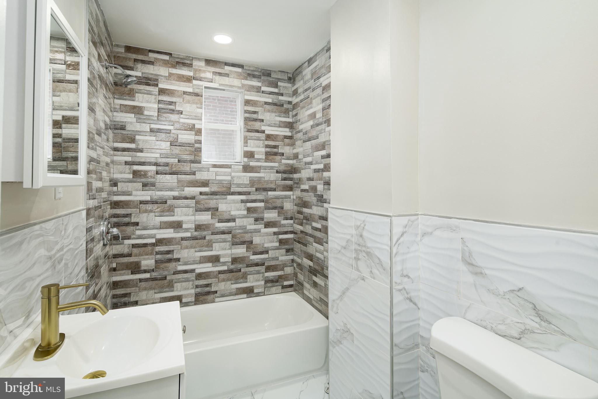 POINT BREEZE - Residential Lease