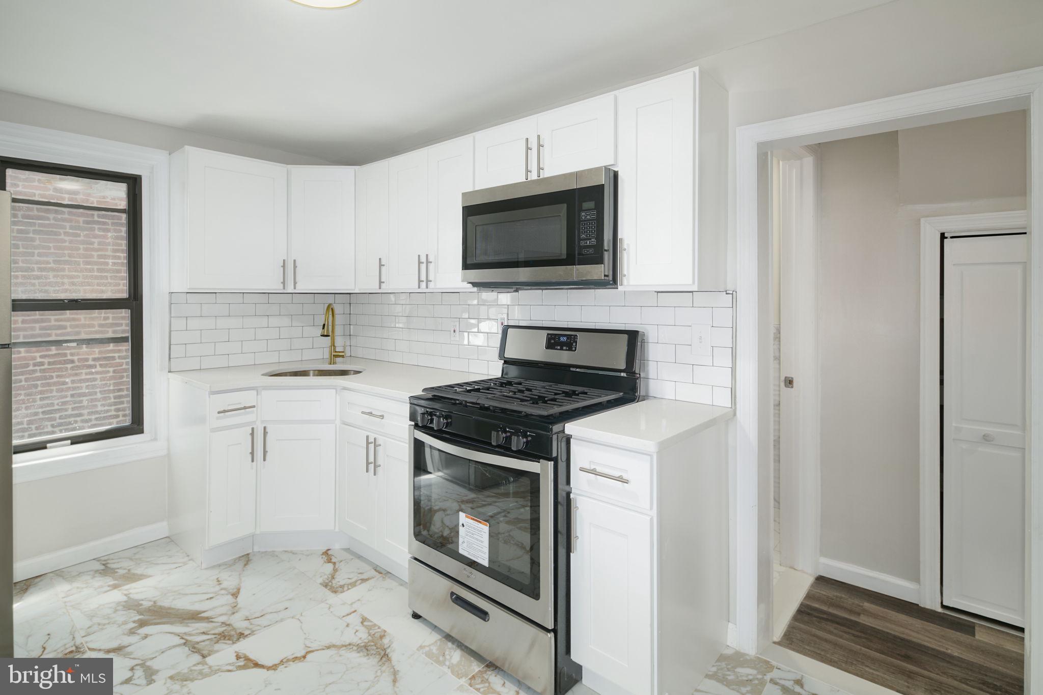 POINT BREEZE - Residential Lease