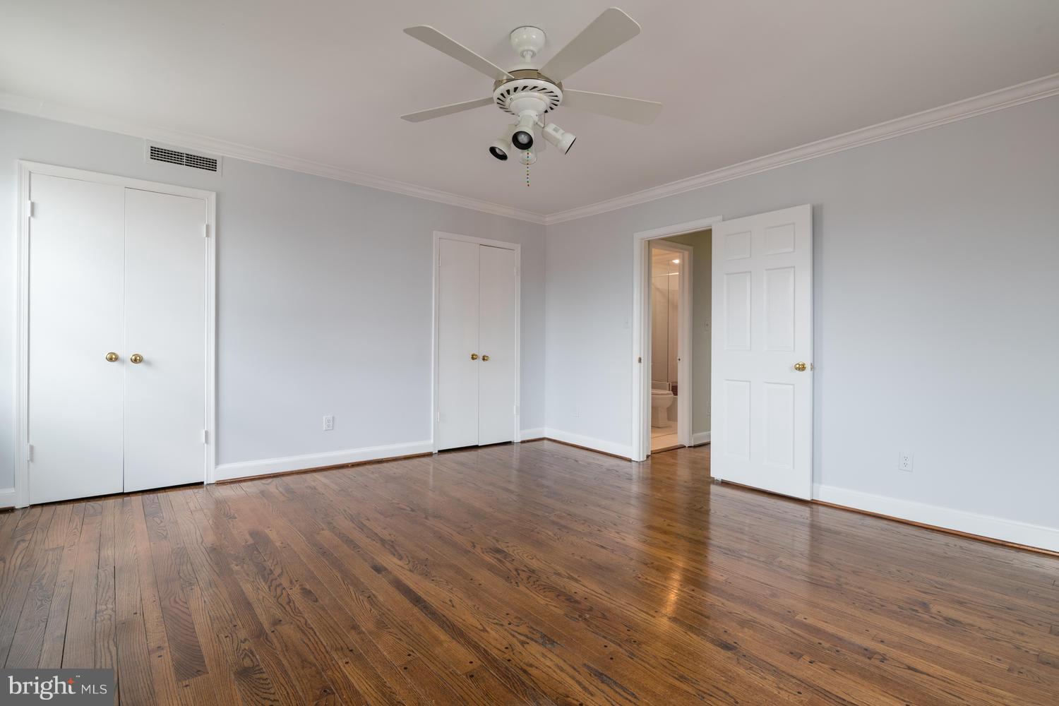 CAMERON MEWS - Residential