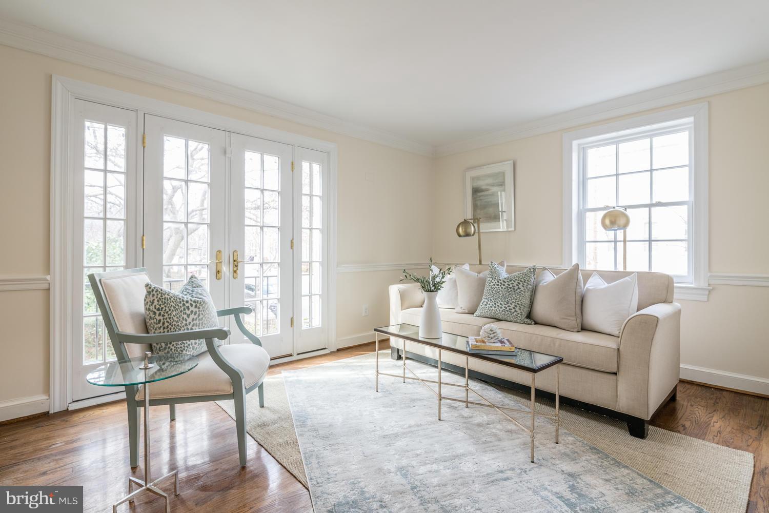 CAMERON MEWS - Residential