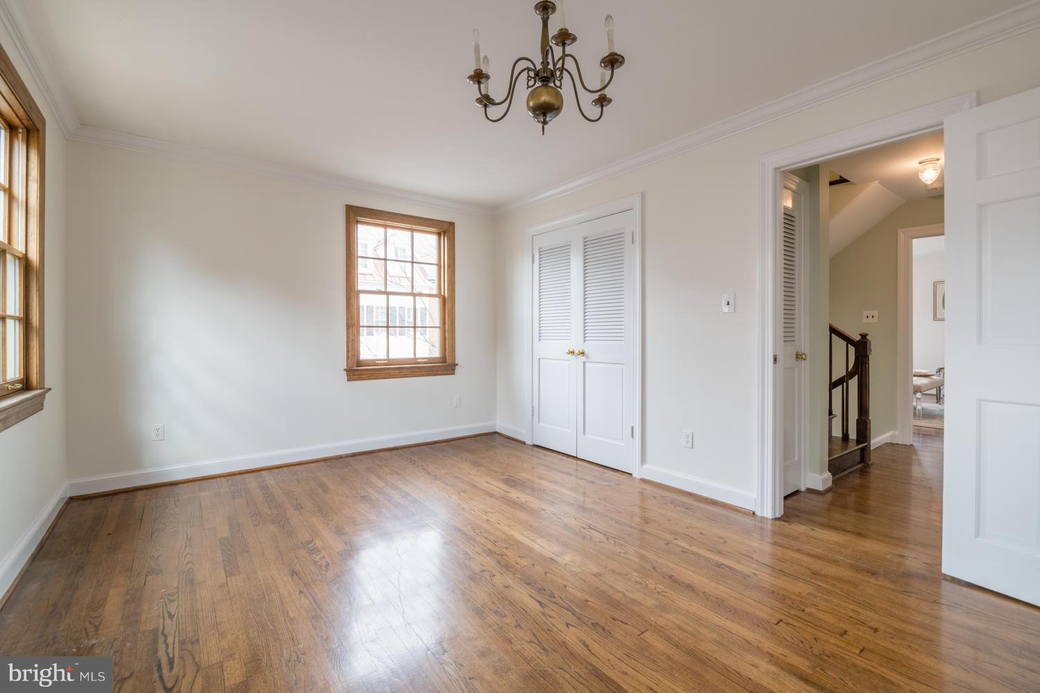 CAMERON MEWS - Residential