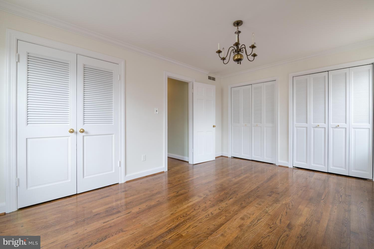 CAMERON MEWS - Residential