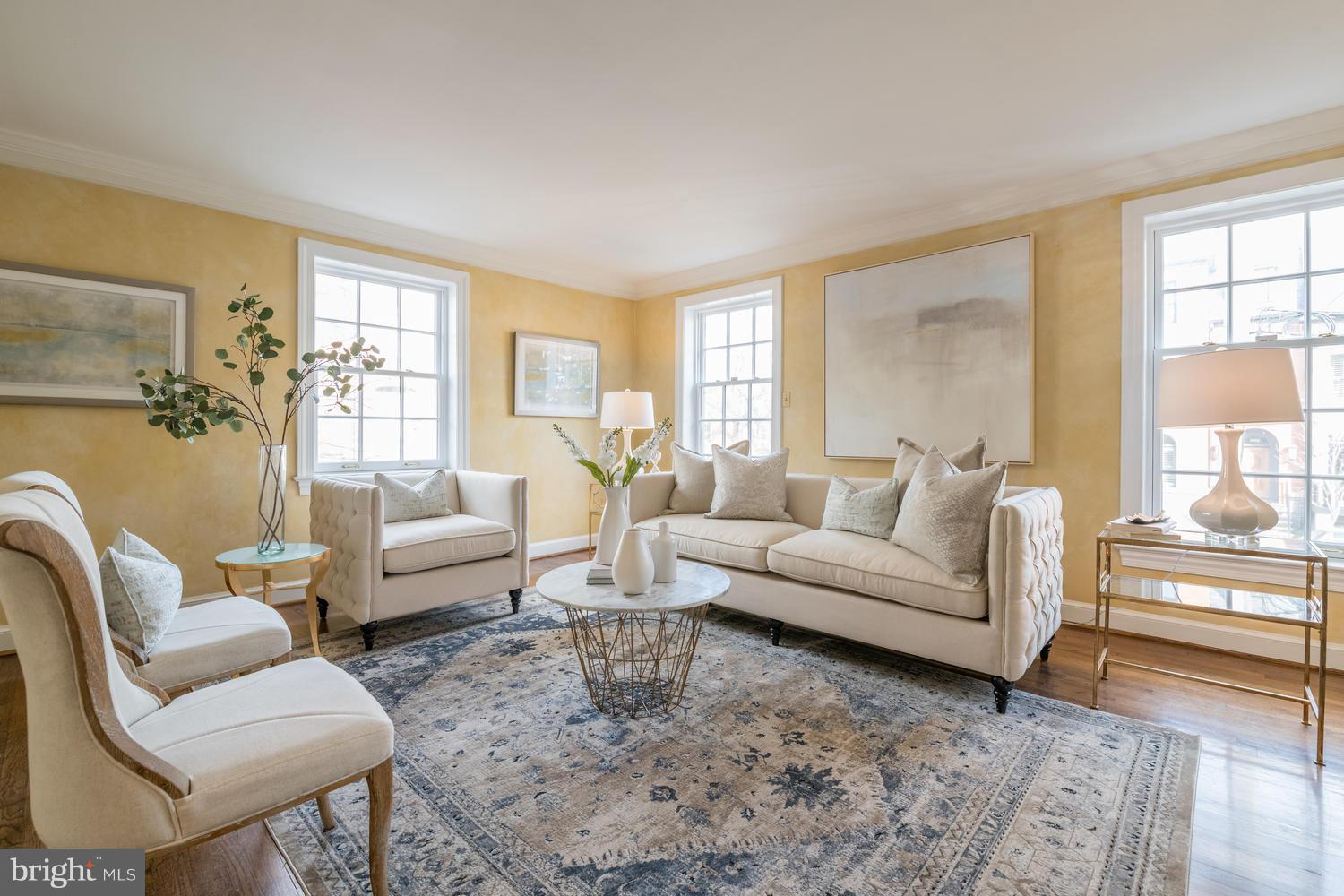 CAMERON MEWS - Residential