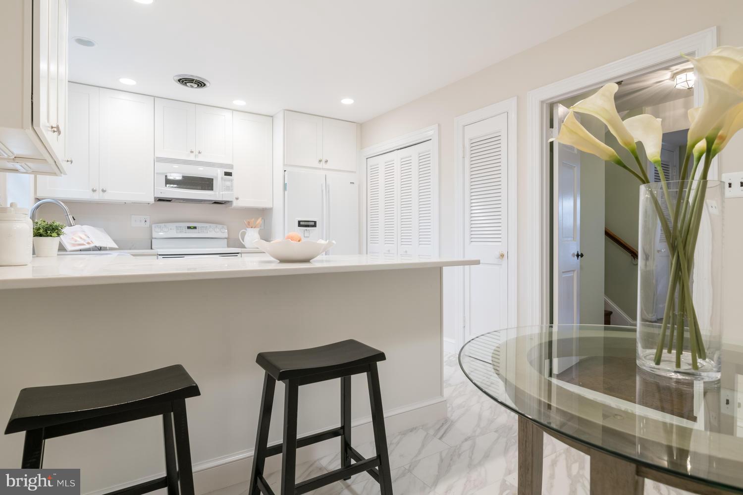 CAMERON MEWS - Residential