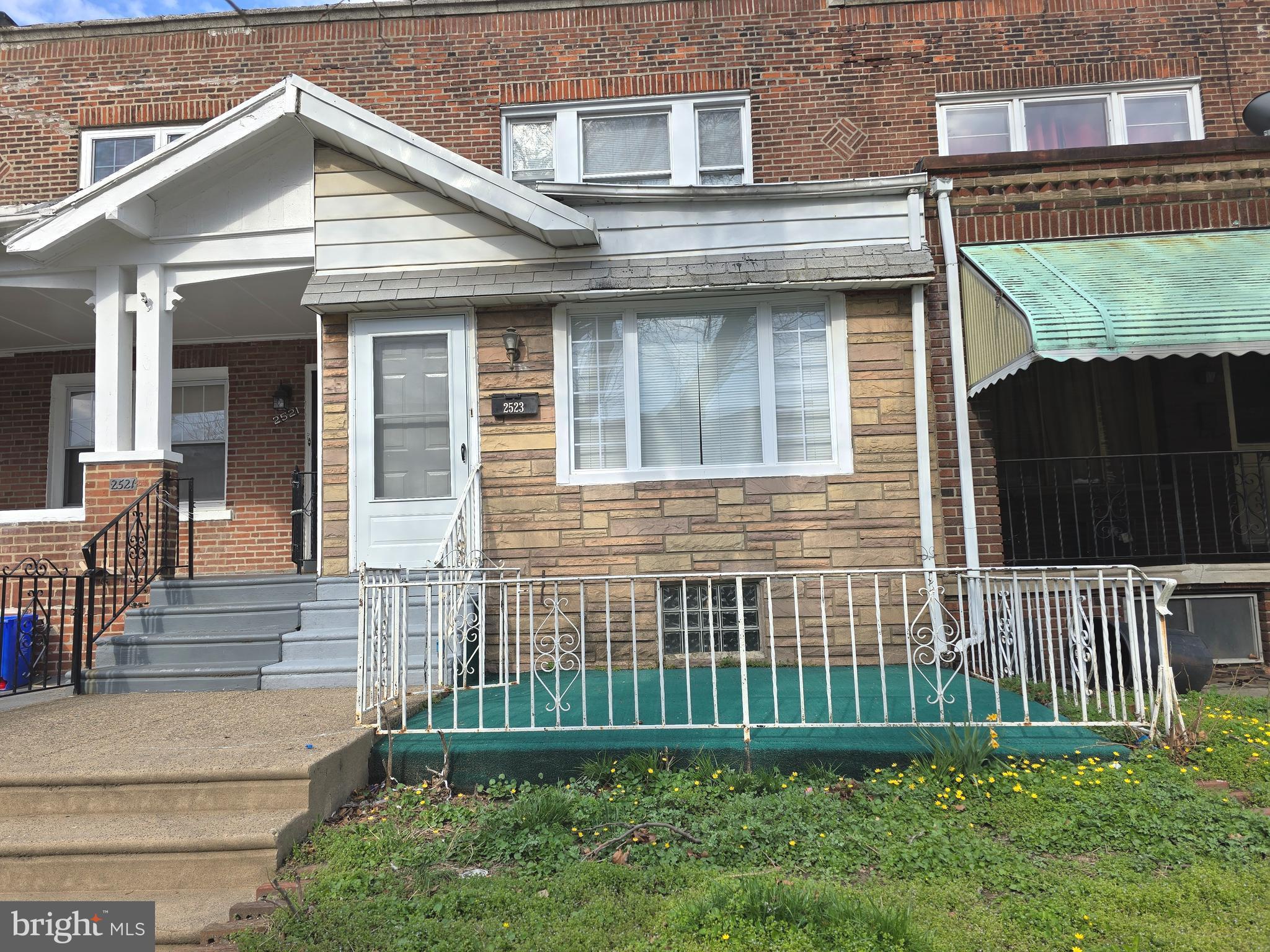 ELMWOOD PARK - Residential