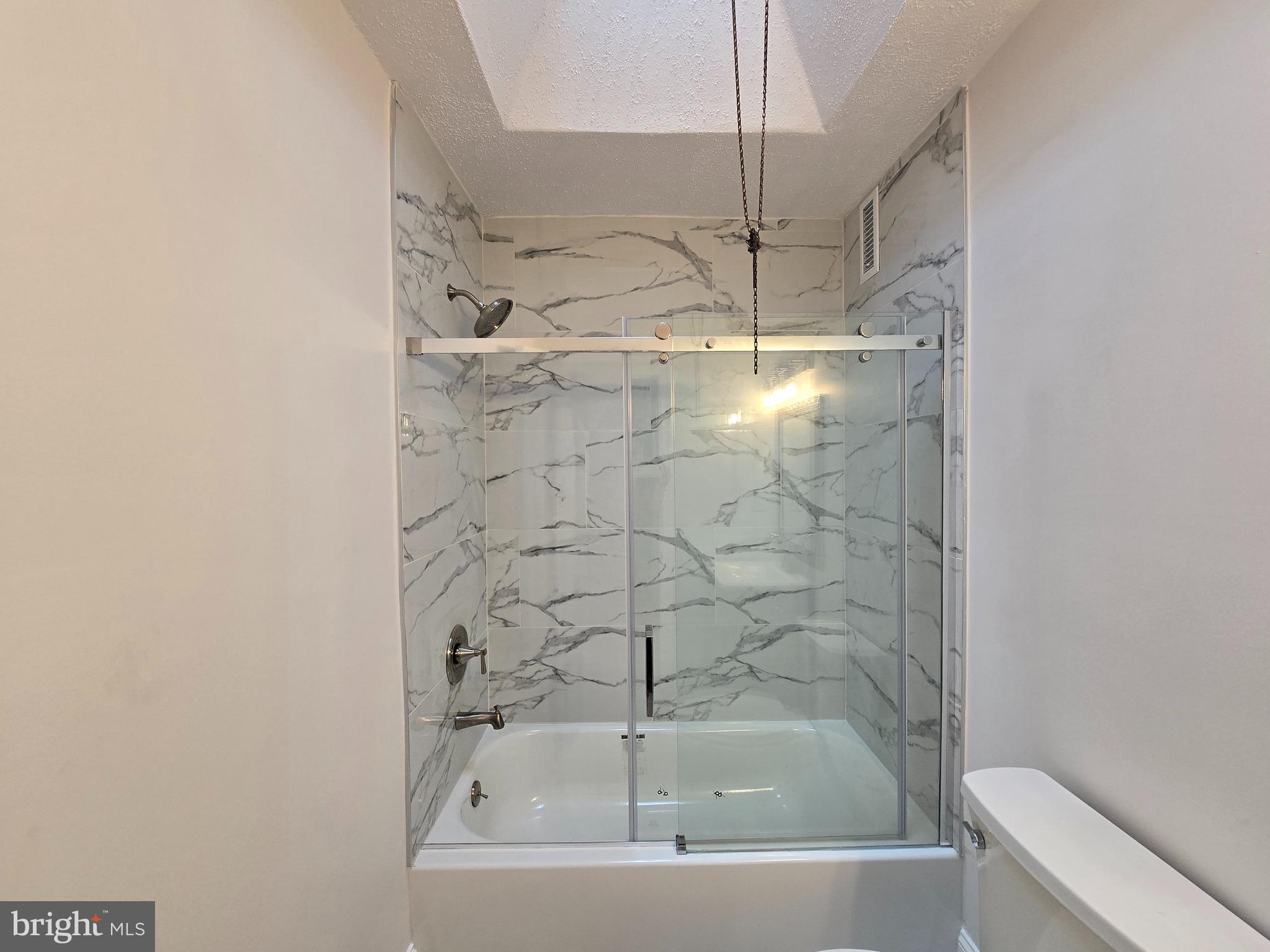 ELMWOOD PARK - Residential