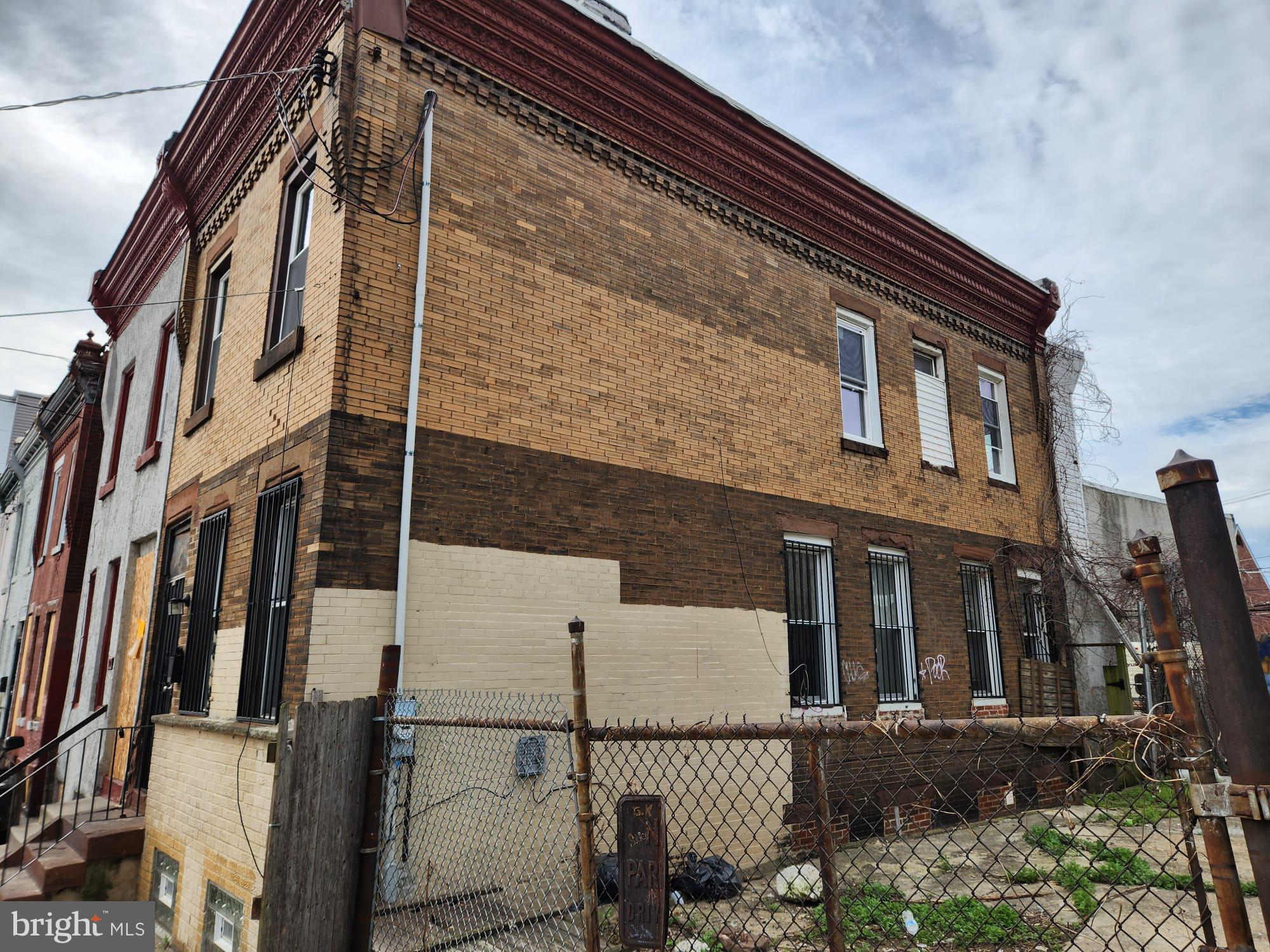 KENSINGTON - Residential