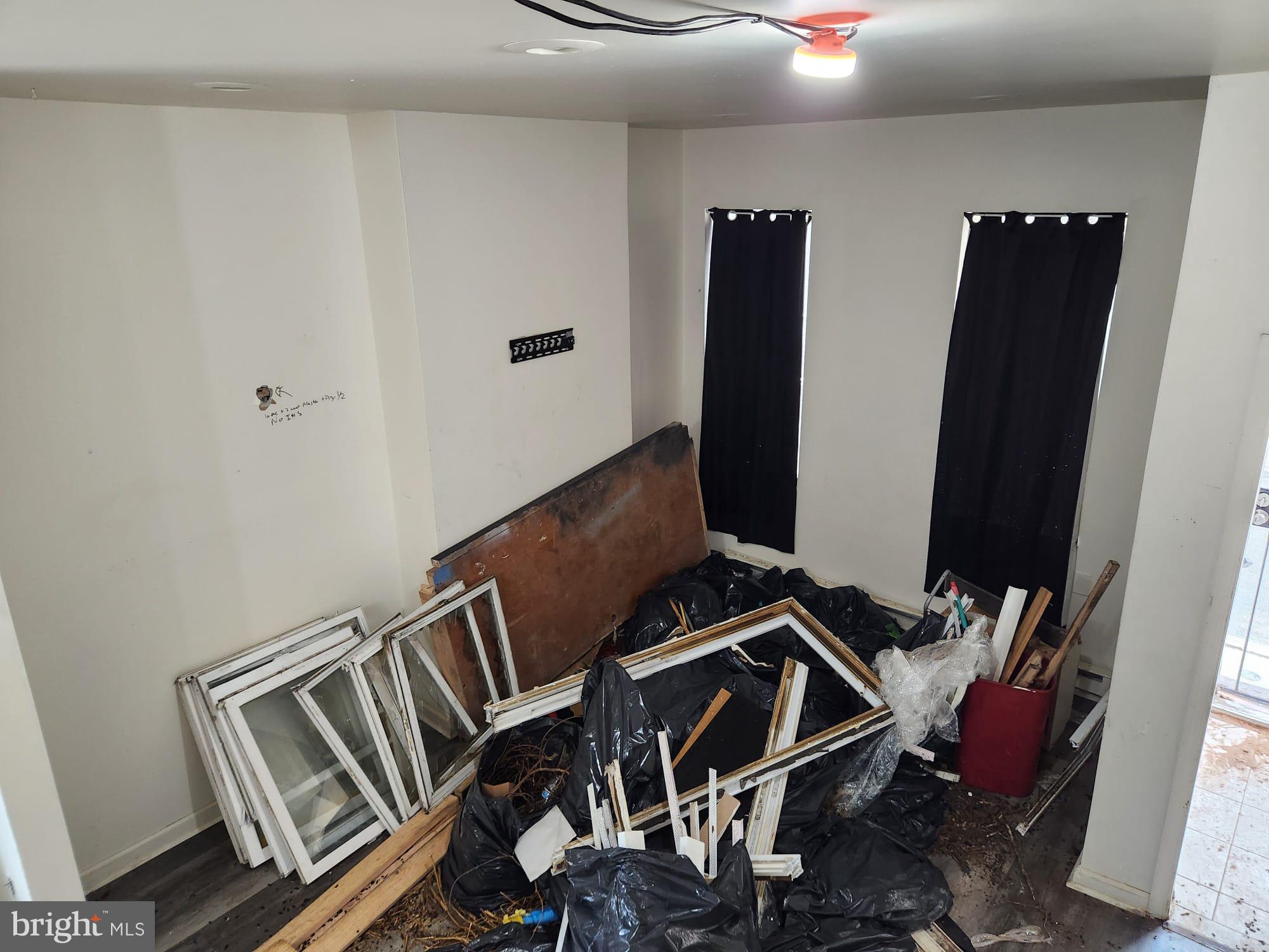 KENSINGTON - Residential