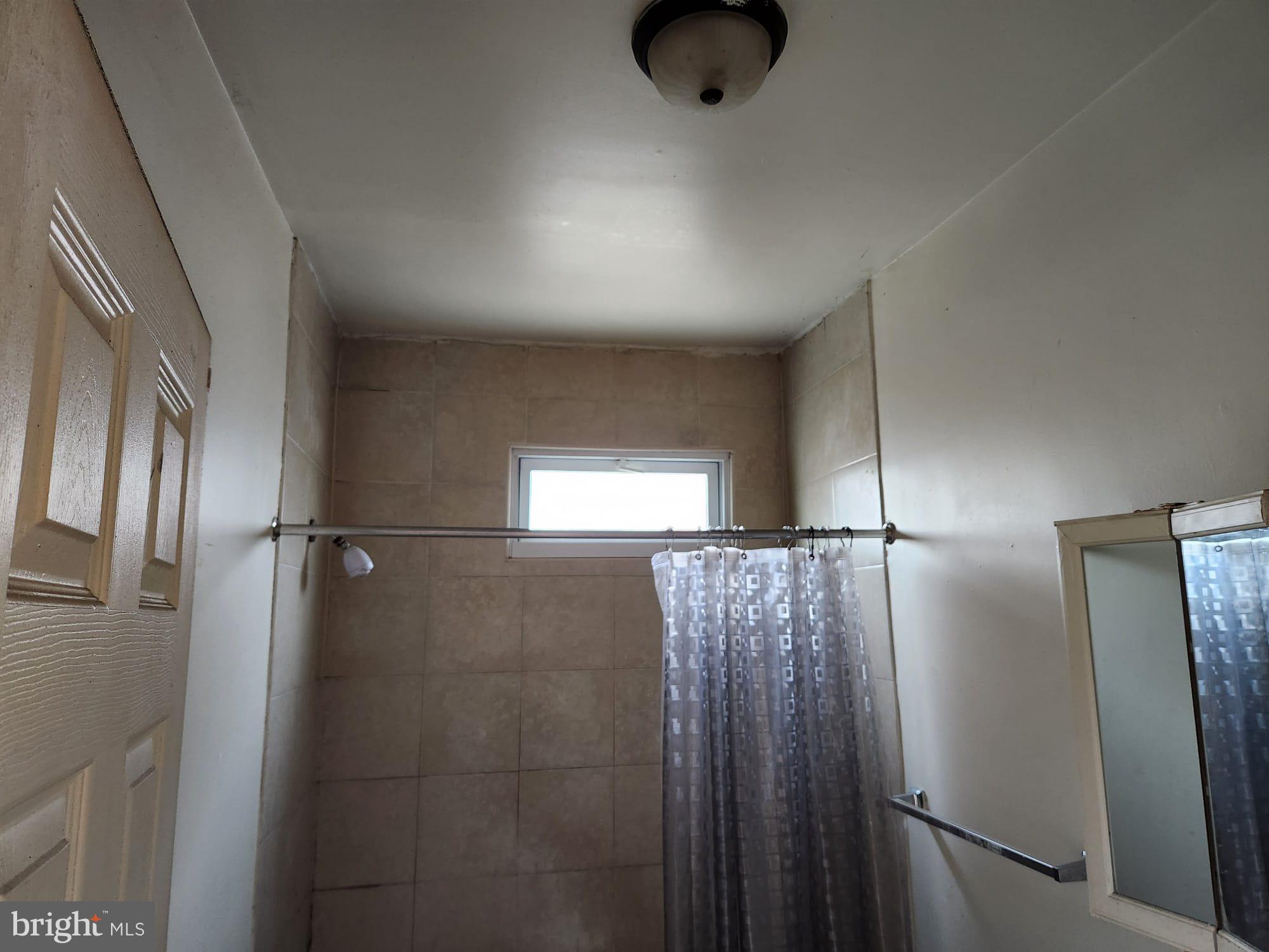 KENSINGTON - Residential