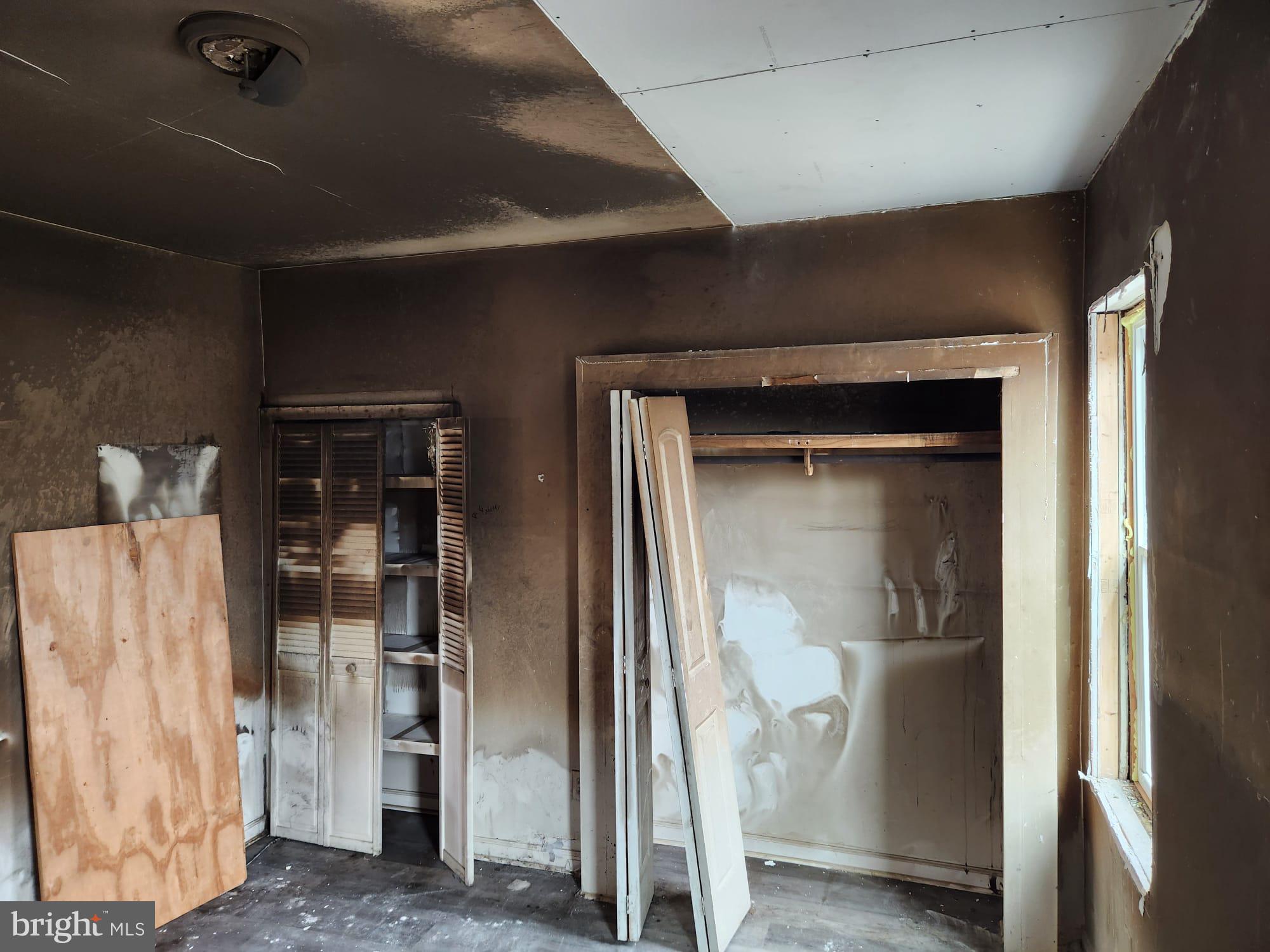 KENSINGTON - Residential