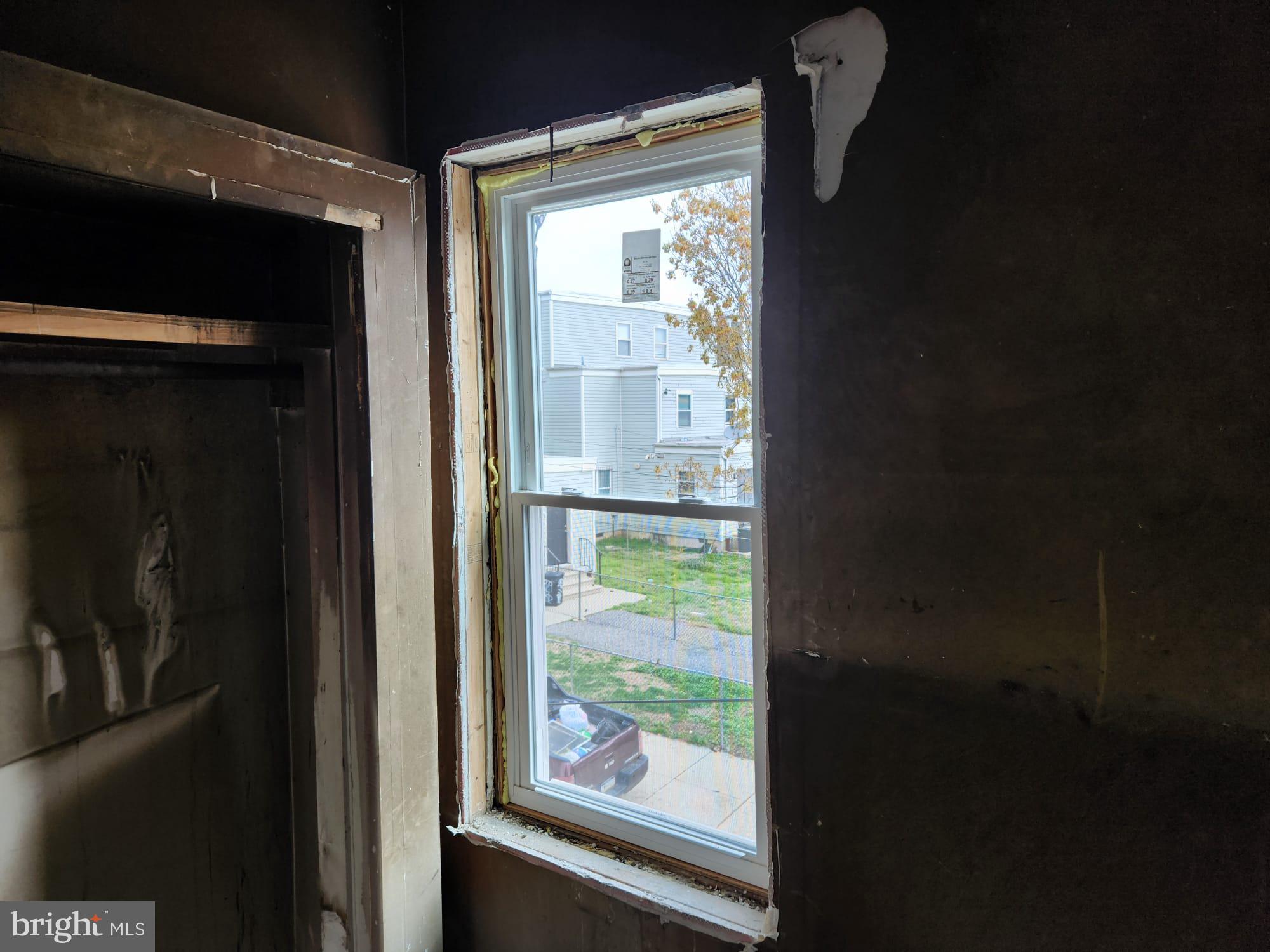 KENSINGTON - Residential