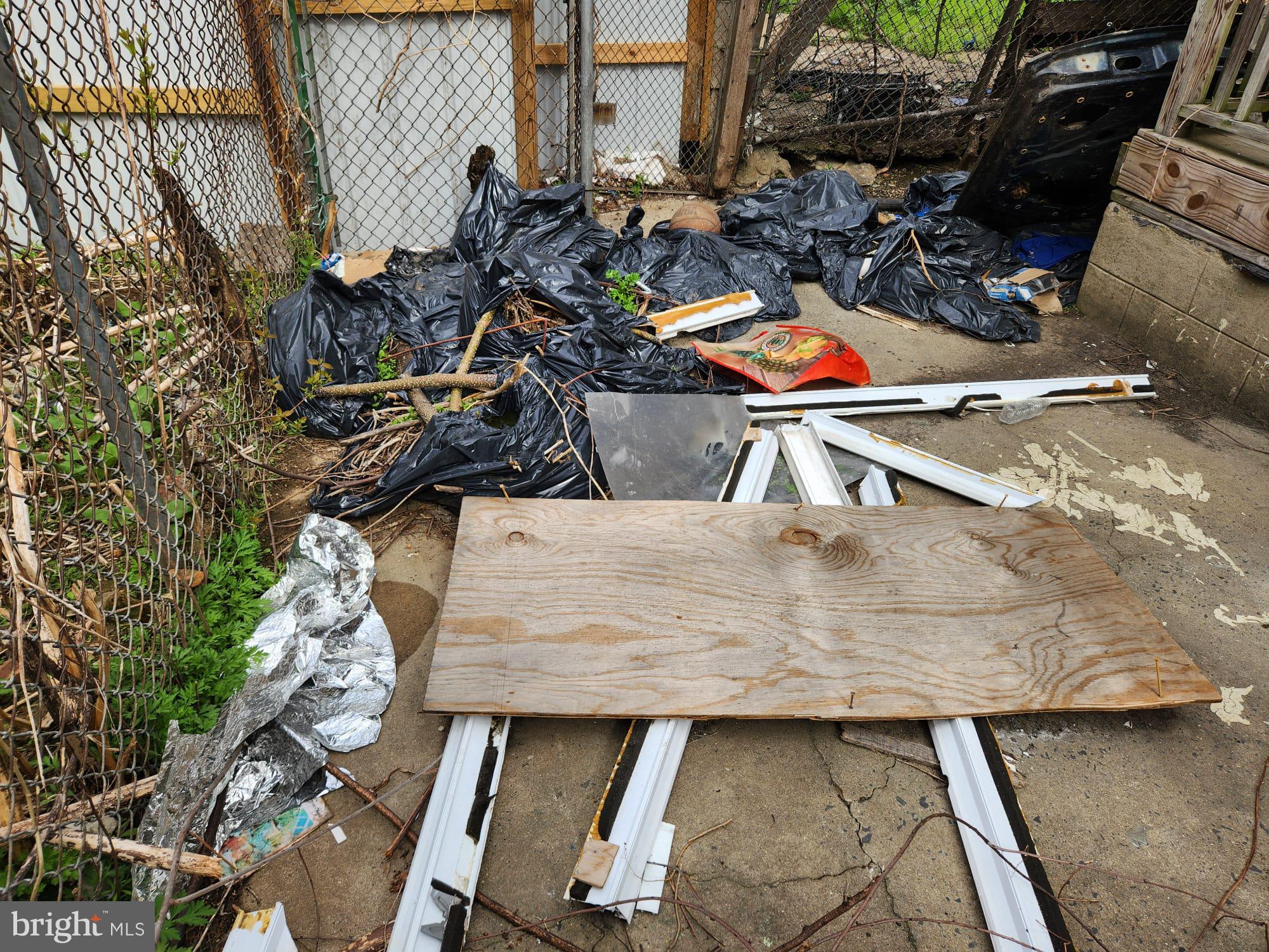 KENSINGTON - Residential