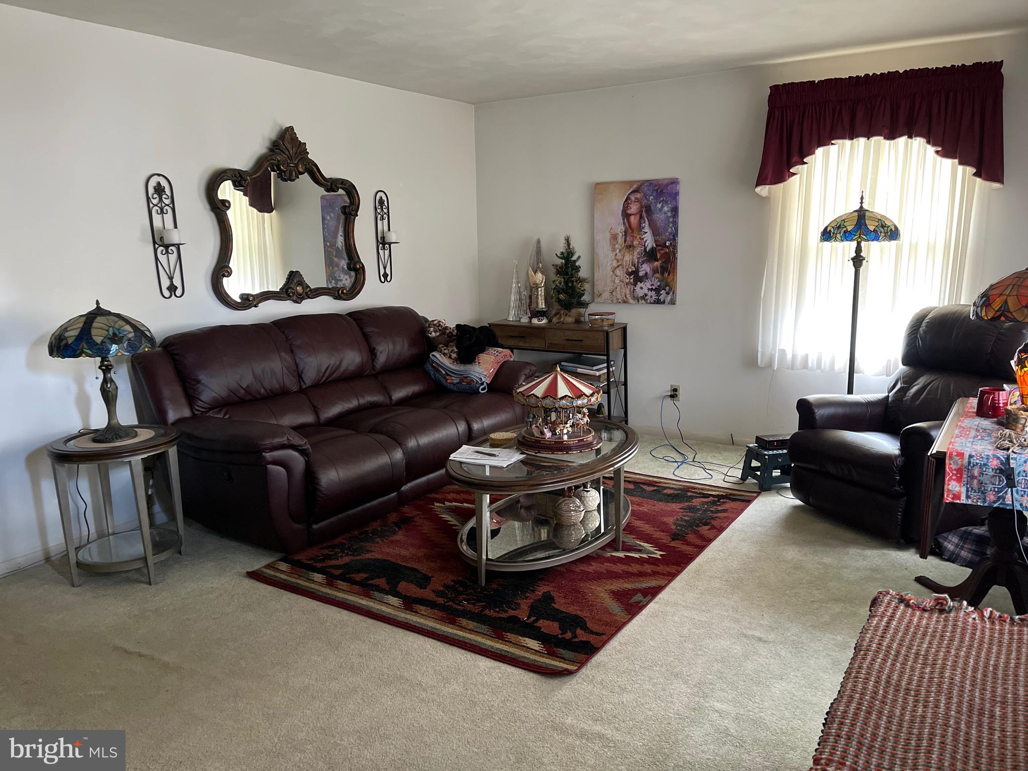 998 HIGHLAND AVENUE