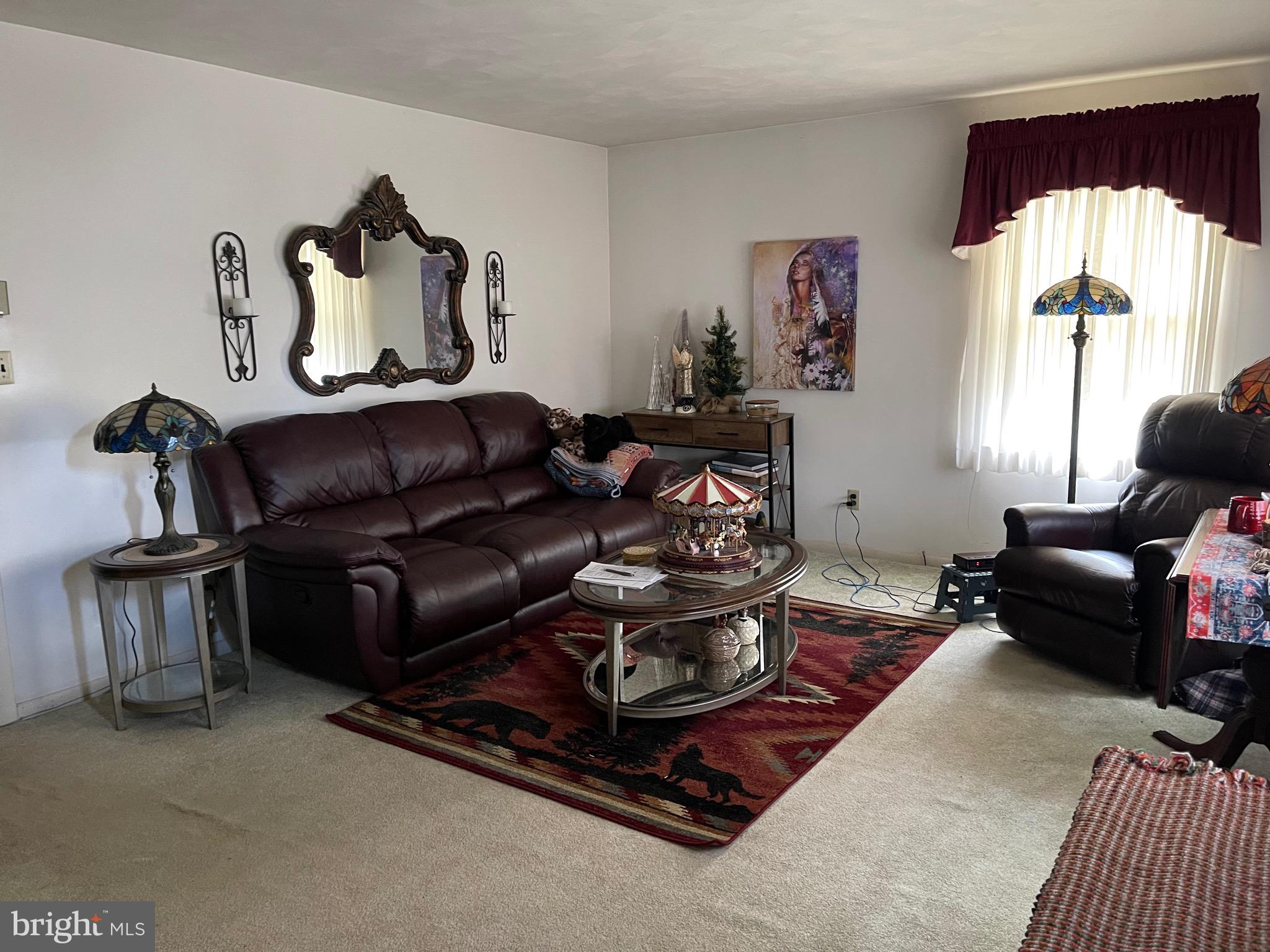 998 HIGHLAND AVENUE