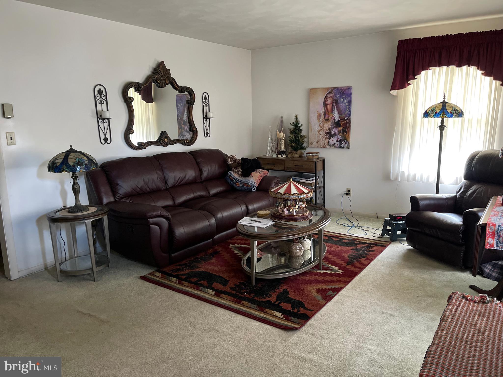 998 HIGHLAND AVENUE