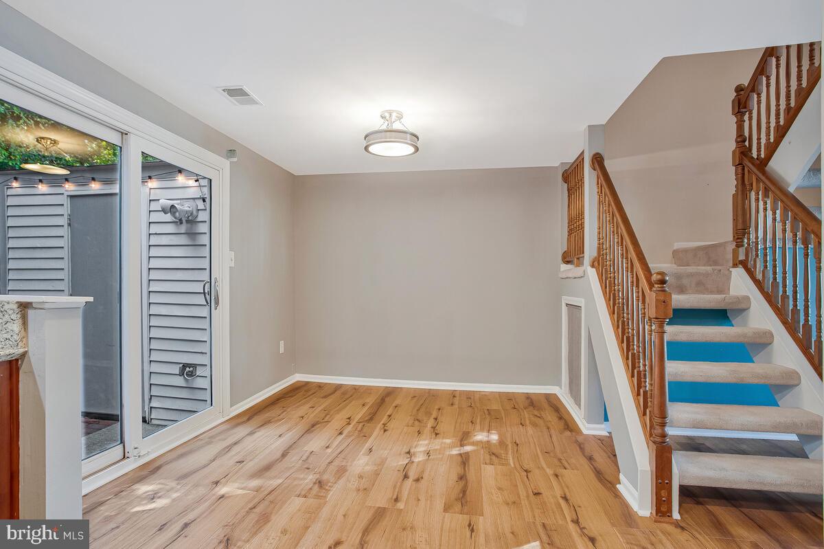 KINGS CONTRIVANCE - Residential