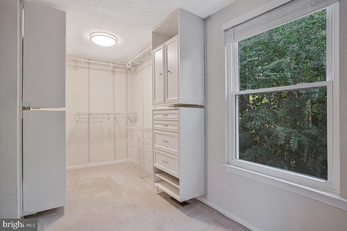 KINGS CONTRIVANCE - Residential