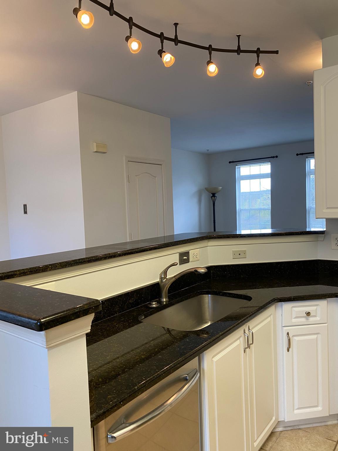 HIGH VIEW AT HUNT VALLEY - Residential