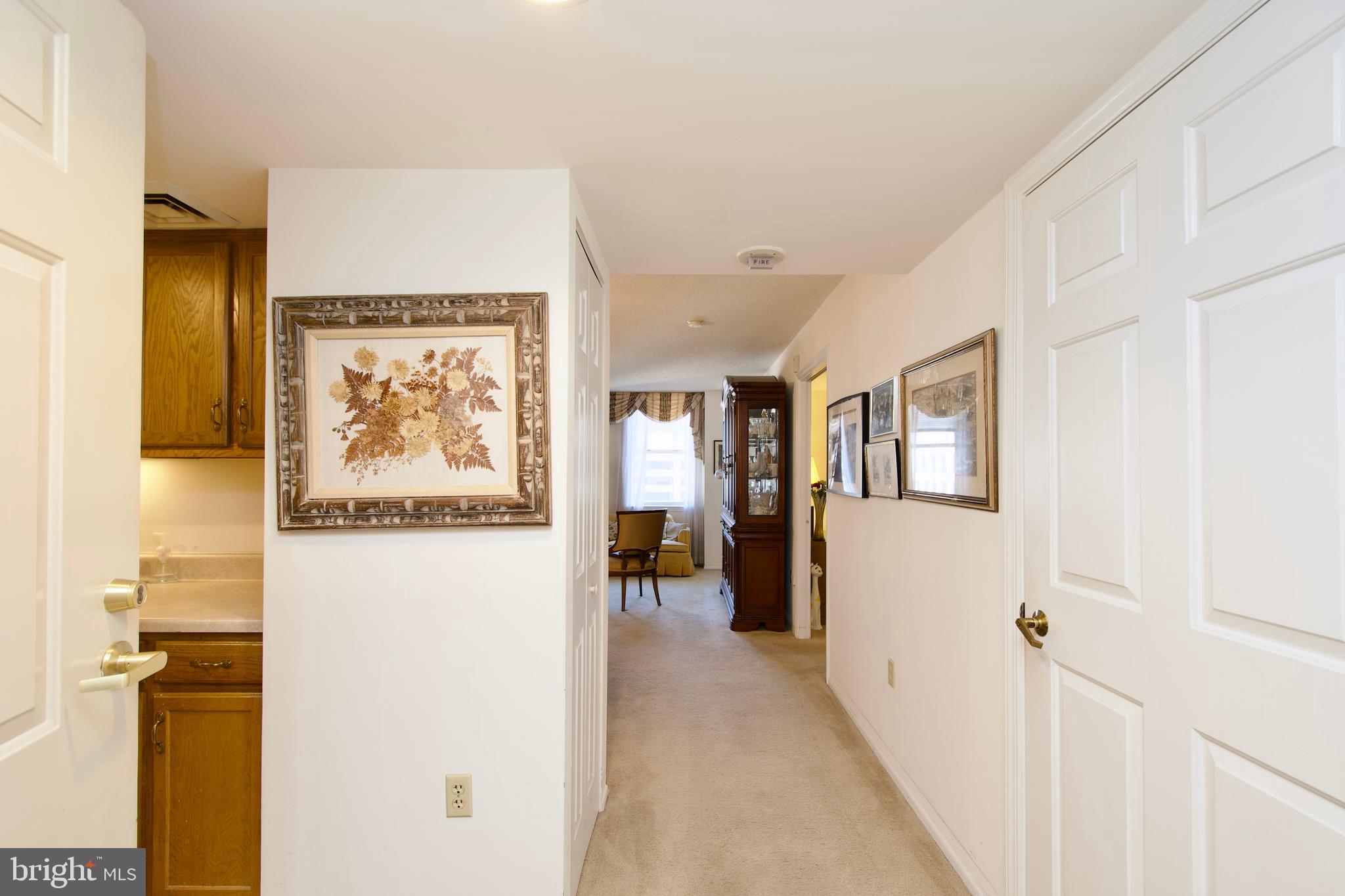 900 N TAYLOR STREET 1516