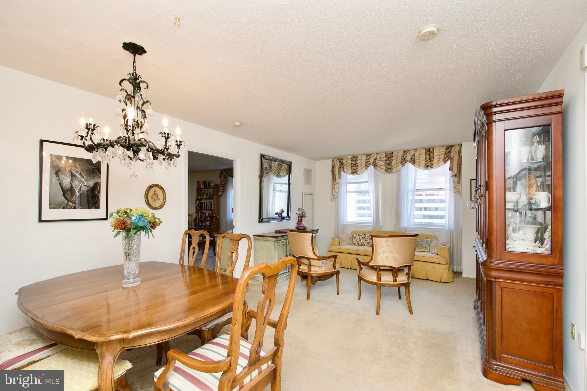 900 N TAYLOR STREET 1516