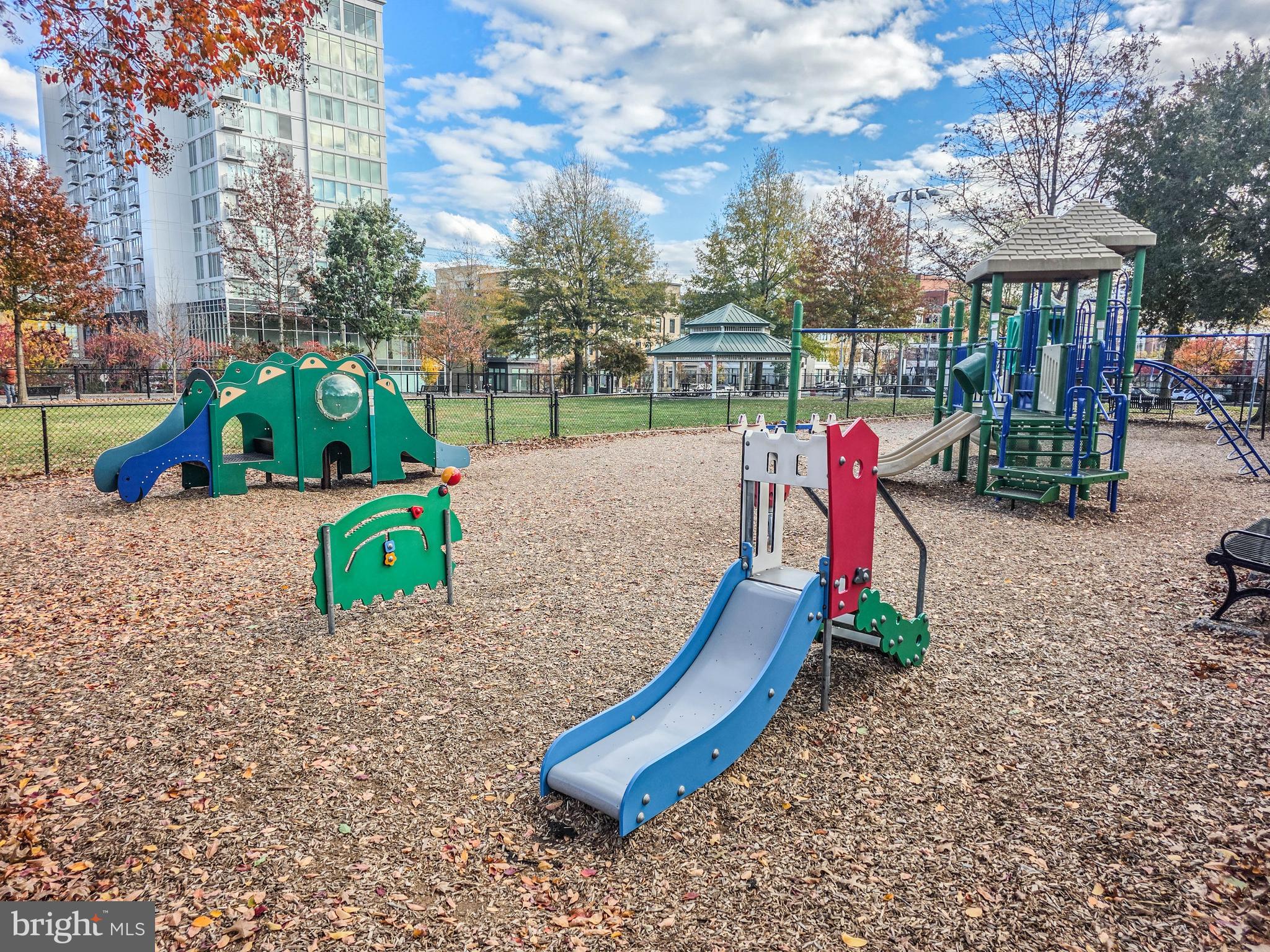 ABINGDON ROW - Residential Lease