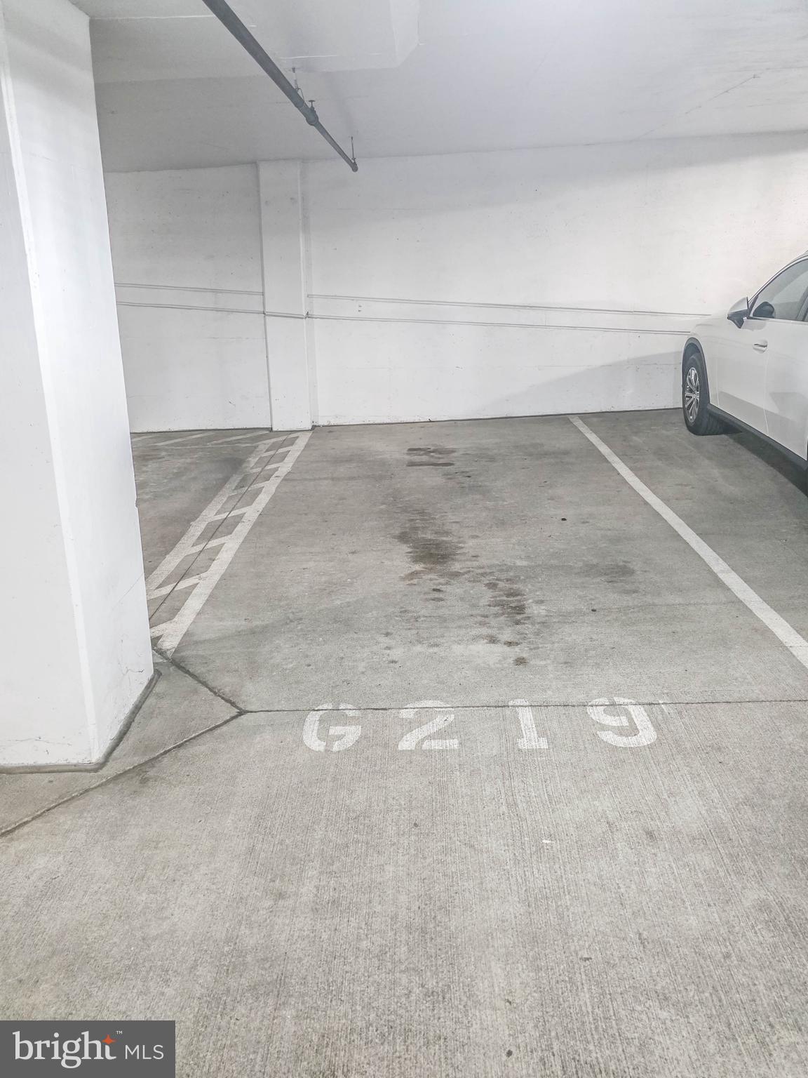 ABINGDON ROW - Residential Lease